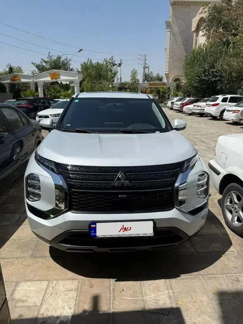 اوتلندر  M   line|خودرو سواری و وانت|کرج, شهرک بنفشه|دیوار