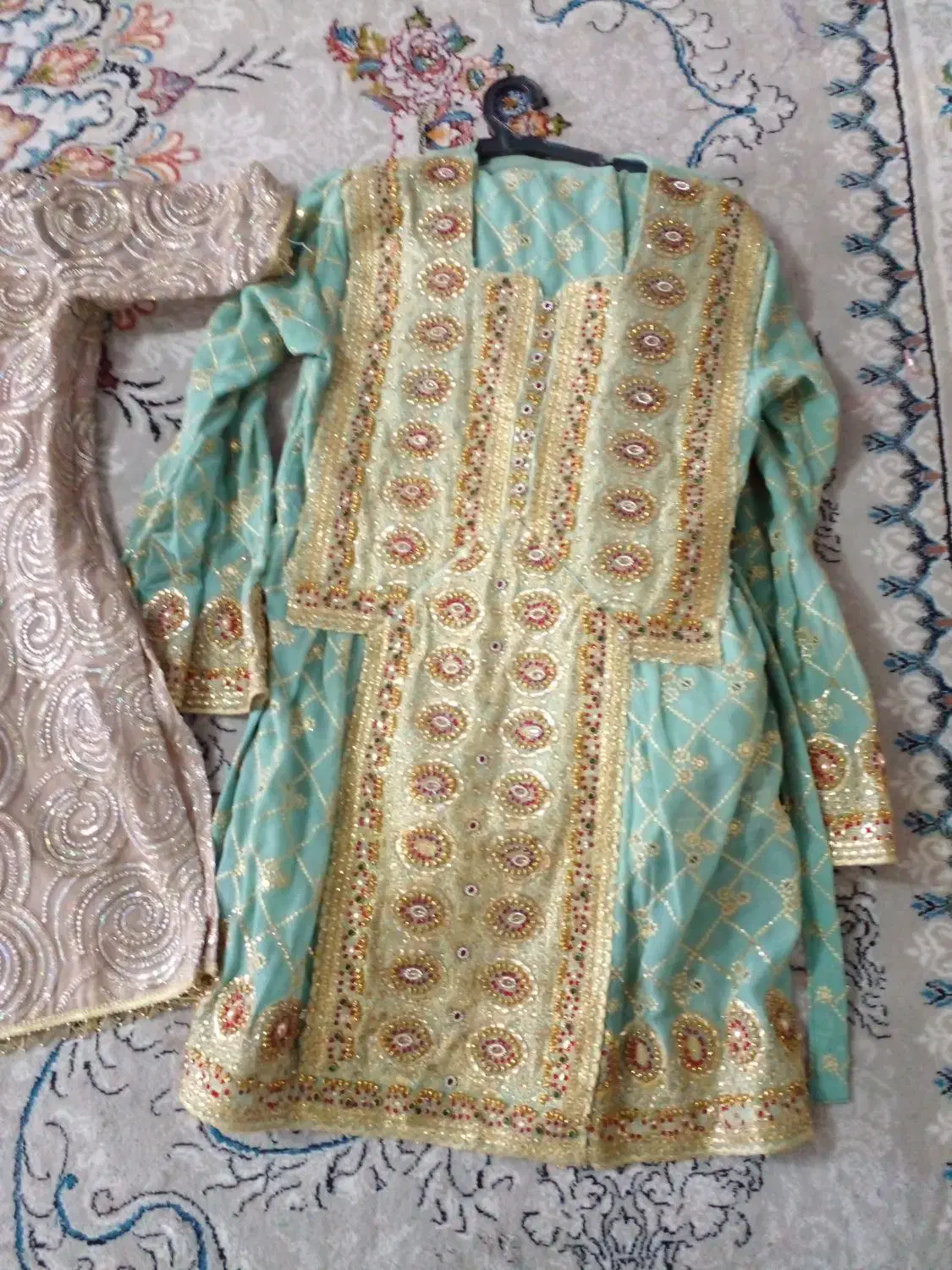 لباس هندی دوخته شده کاملانو|لباس|بیرجند, |دیوار