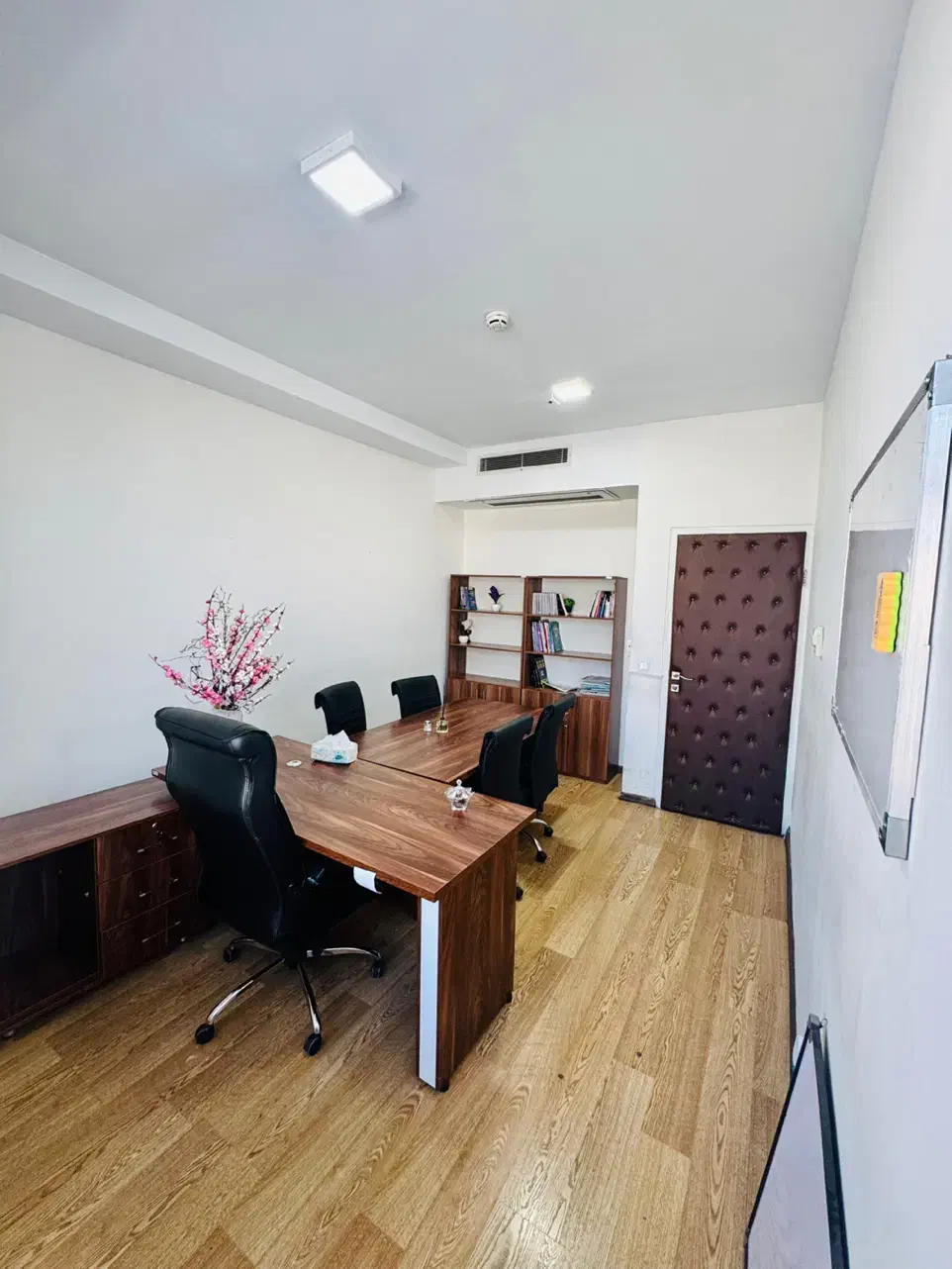 ۶۸ متر سند اداری / فول / بر ایت الله کاشانی|اجارهٔ دفتر کار، اتاق اداری، مطب|تهران, سازمان برنامه شمالی|دیوار