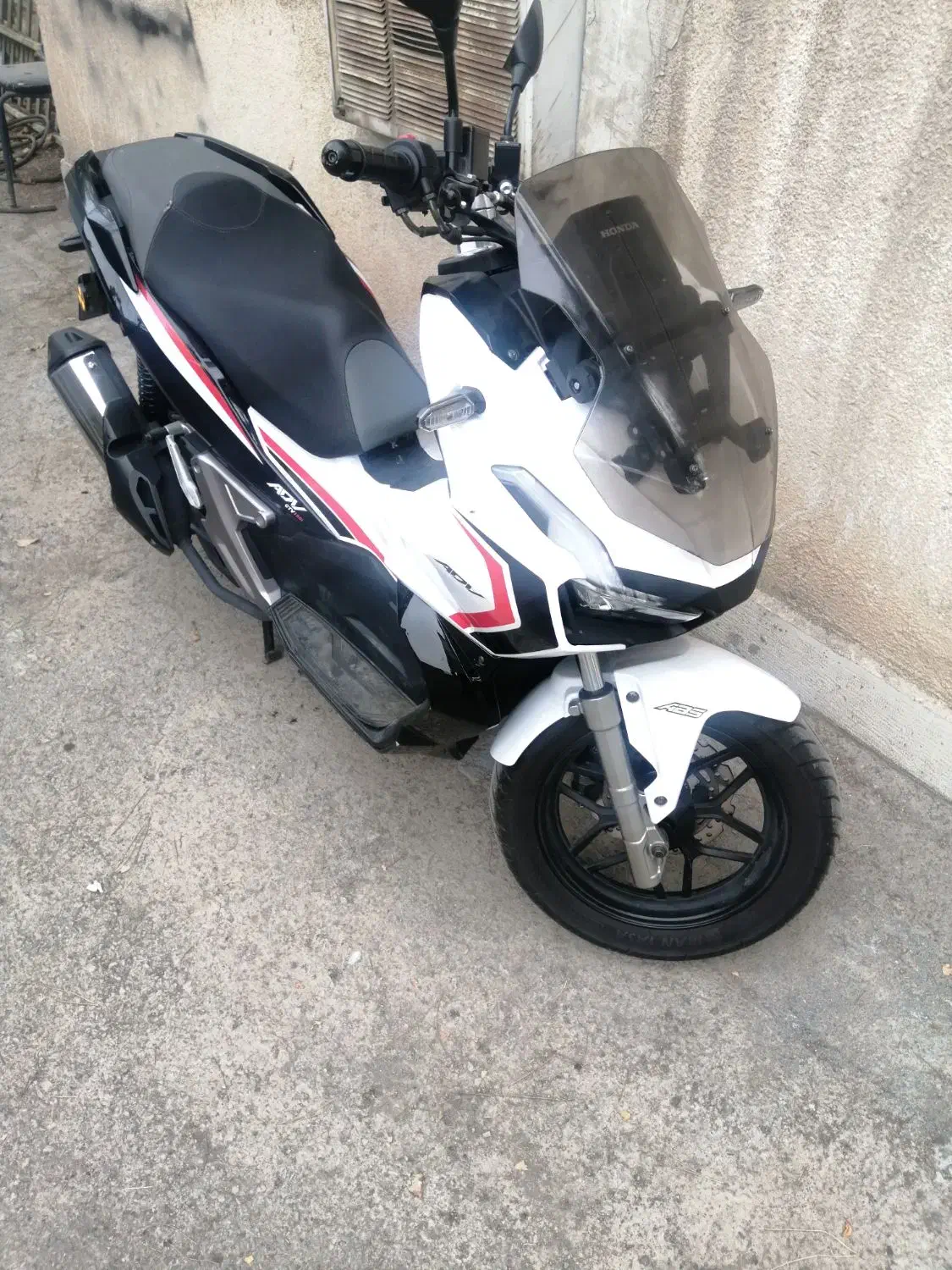 موتورسیکلت adv 150 کبیر در حد سالم|موتورسیکلت|ری, هاشم‌آباد|دیوار