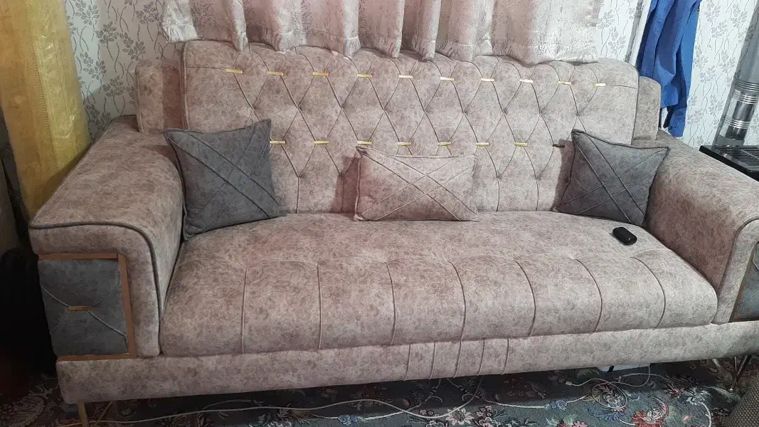 مبل چستر یونانی ۷ نفره پایه استیل طلایی کرم طوسی|مبلمان خانگی و میز عسلی|ورامین, ورامین|دیوار