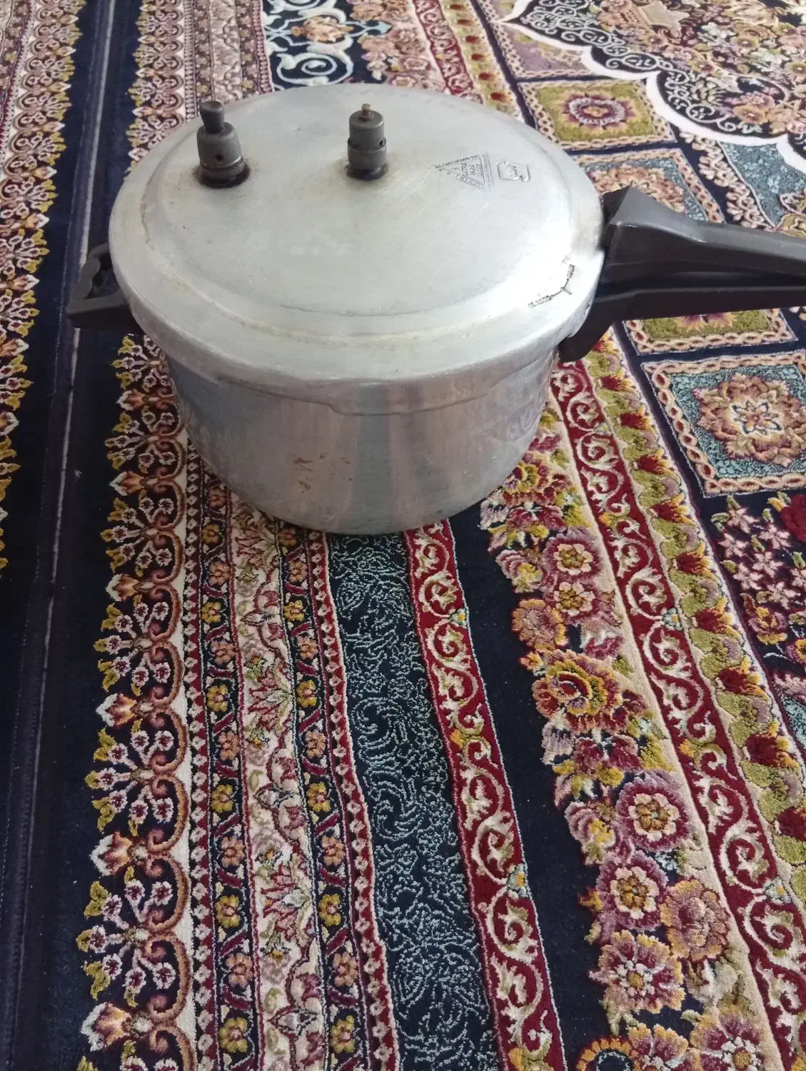 زودپز بزرگ|ظروف پختوپز|پردیس, فاز ۸|دیوار