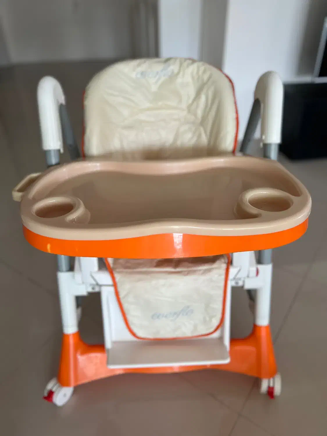 صندلی غذا کودک|تخت و صندلی بچه|گرگان, |دیوار