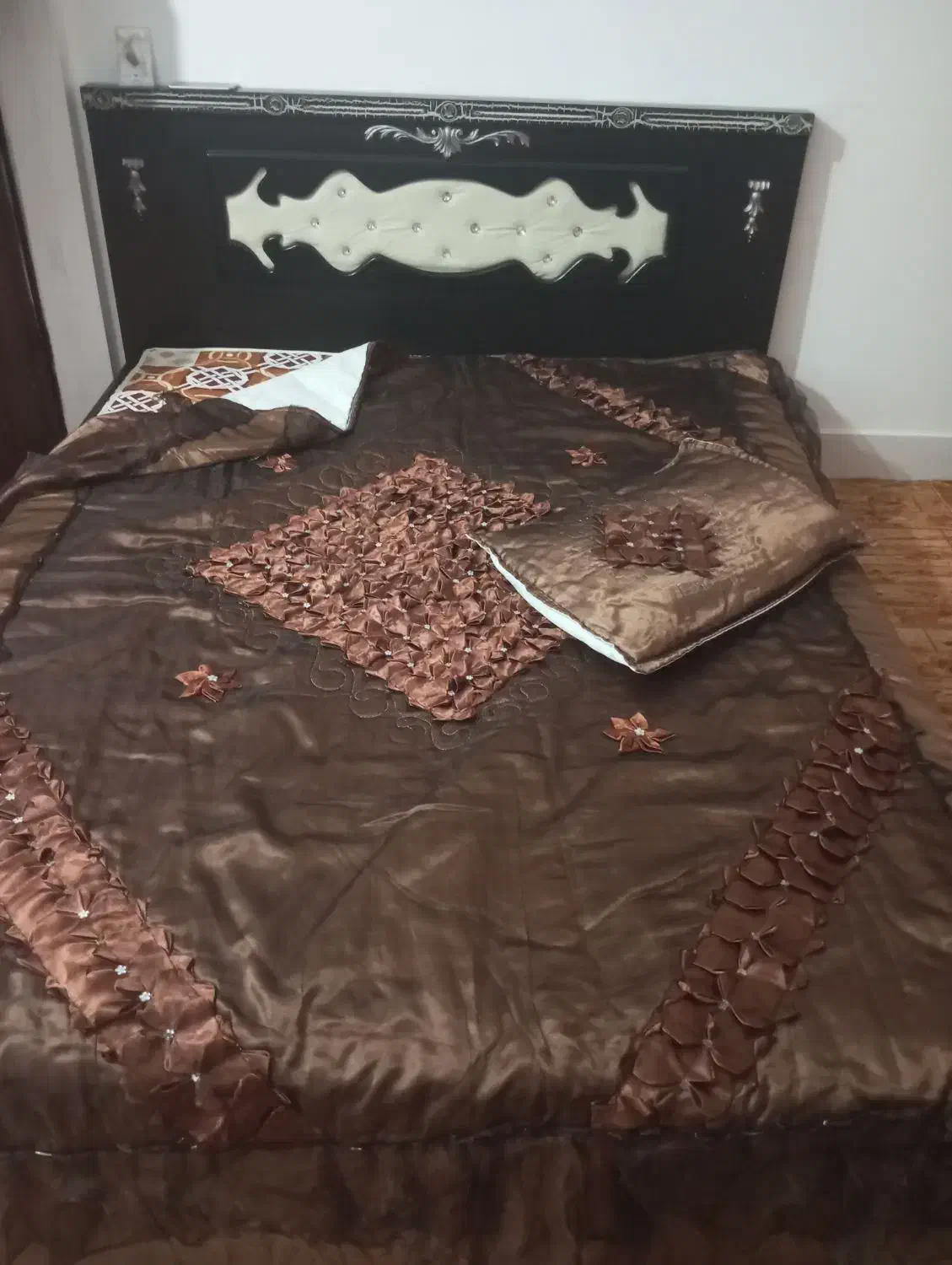 تخت روتختی سالم با جاکفشی و تخت کودک|تخت و سرویس خواب|محمدیه-قزوین, |دیوار