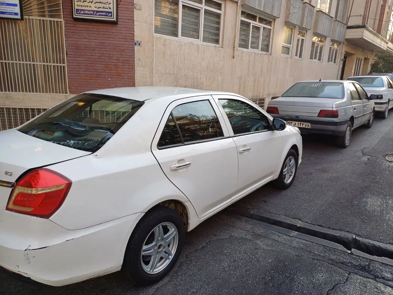 جیلی اکسلنت کم کار تضمینی ۹۸|خودرو سواری و وانت|تهران, ستارخان|دیوار