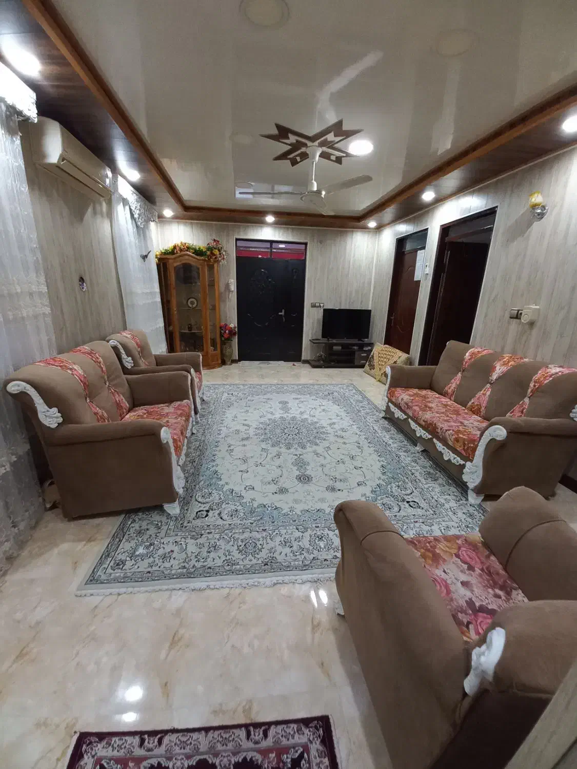 اجاره/روزانه/هفتگی/ماهانه/ویلافول تمیزمنزل شخصی|اجارهٔ کوتاهمدت آپارتمان و سوئیت|رامسر, |دیوار