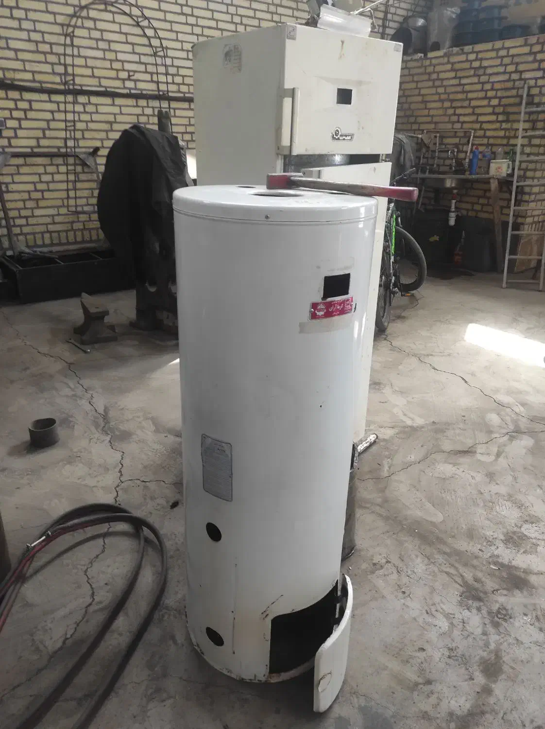 مخزن آبگرمکن|آبگرمکن، پکیج، شوفاژ|رباطکریم, رباطکریم|دیوار