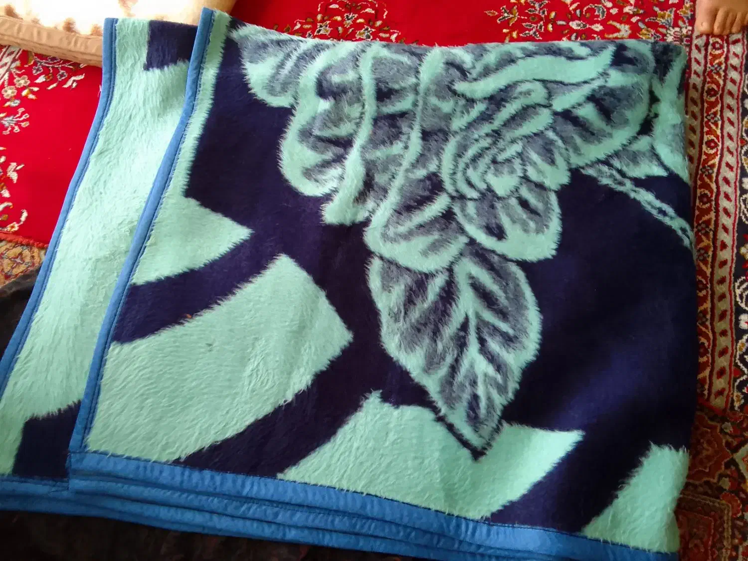 پتومعمولی|رختخواب، بالش، پتو|کیاشهر, |دیوار