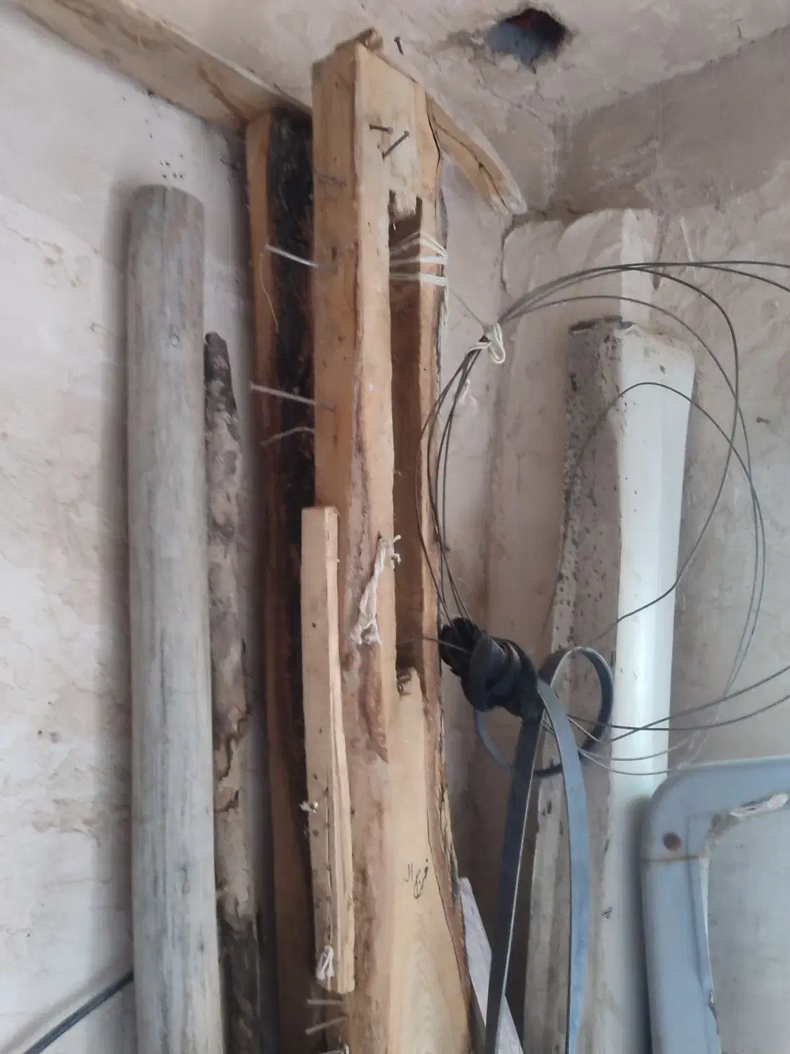 یک عدستگاه دست باف درشهر خوی|ماشینآلات صنعتی|خوی, |دیوار