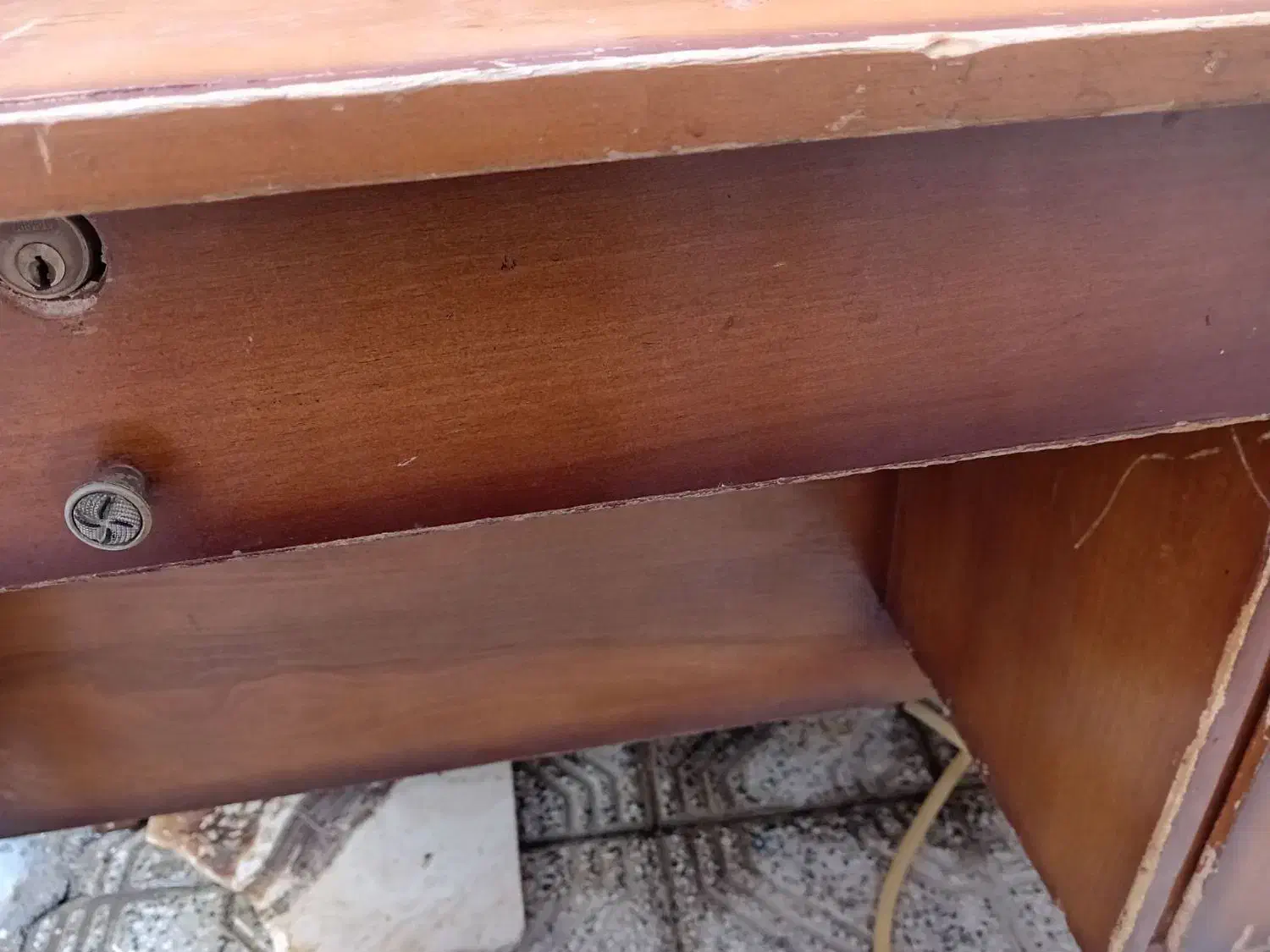 میز تحریر|میز تحریر و کامپیوتر|اراک, |دیوار