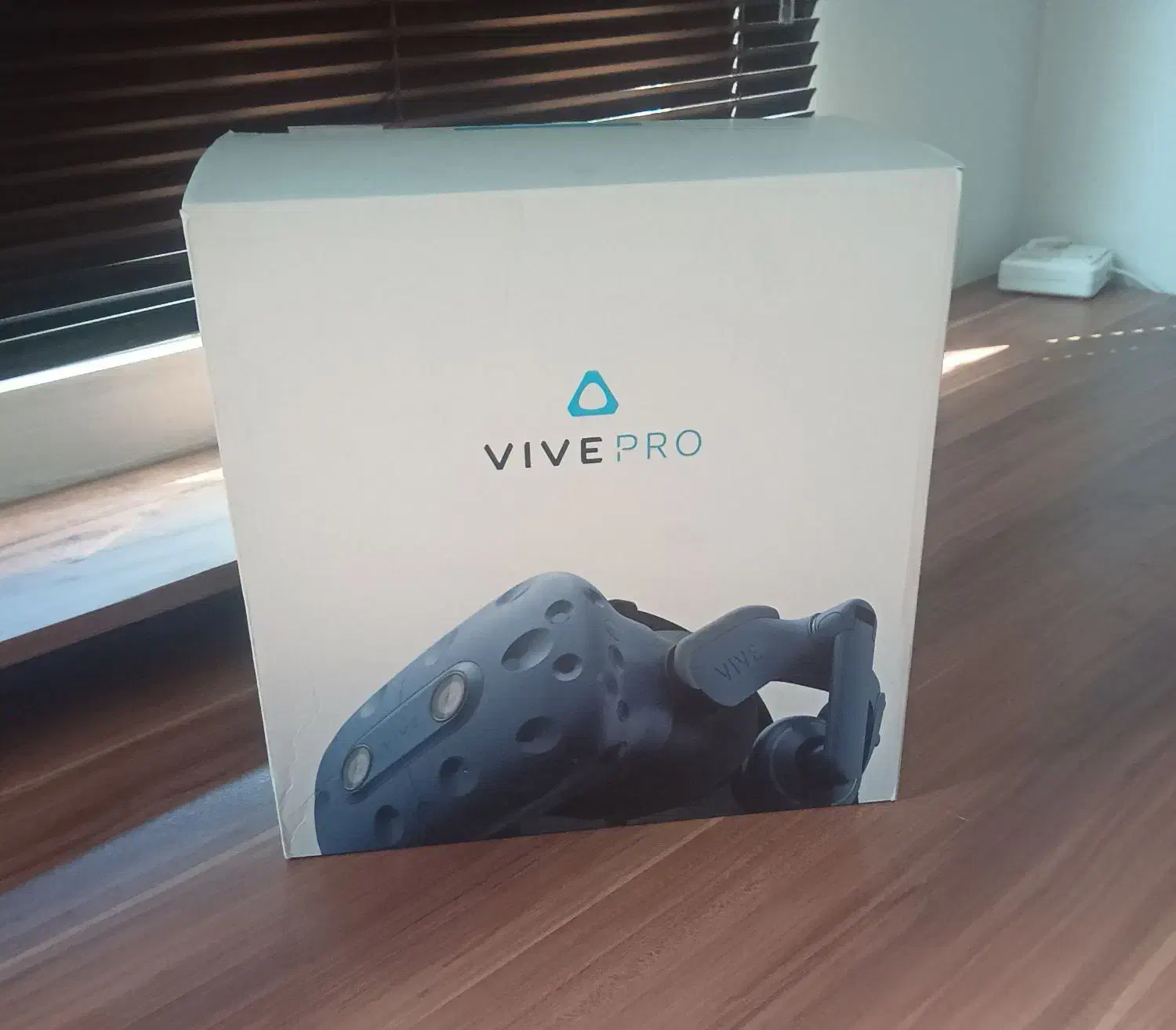 هدست واقعیت مجازی VIVE Pro 1|کنسول، بازی ویدئویی و آنلاین|مشهد, فلسطین|دیوار