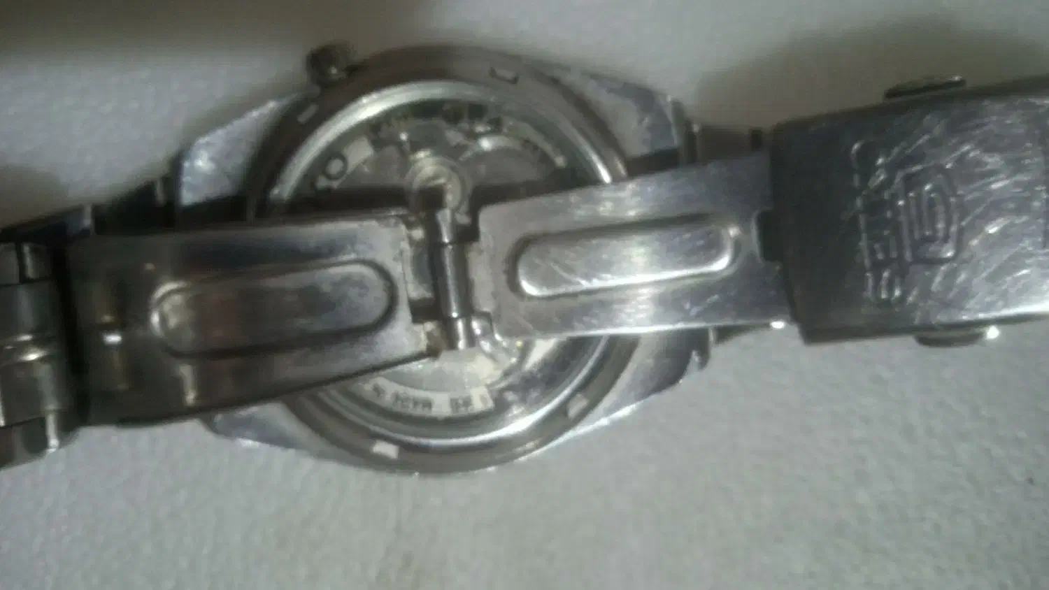 ساعت سی کو|ساعت|رشت, بیجارپس|دیوار