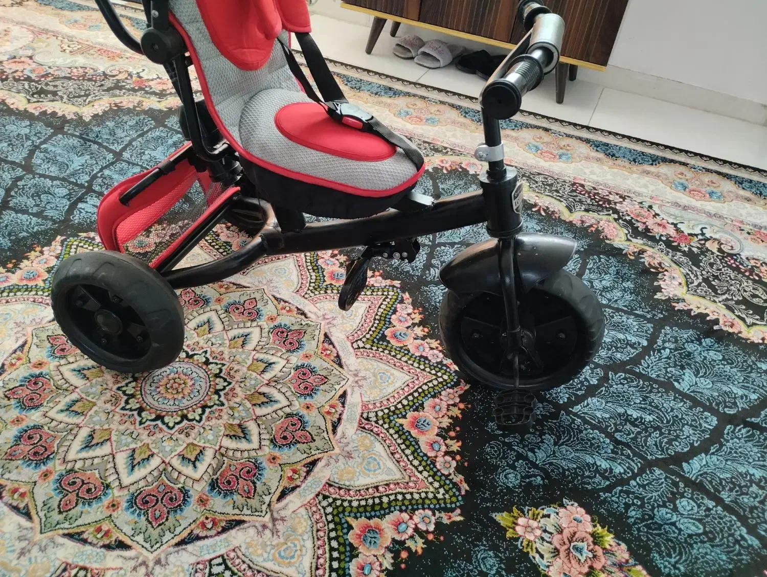 سه چرخه و کالسکه|کالسکه و لوازم جانبی|قائن, |دیوار