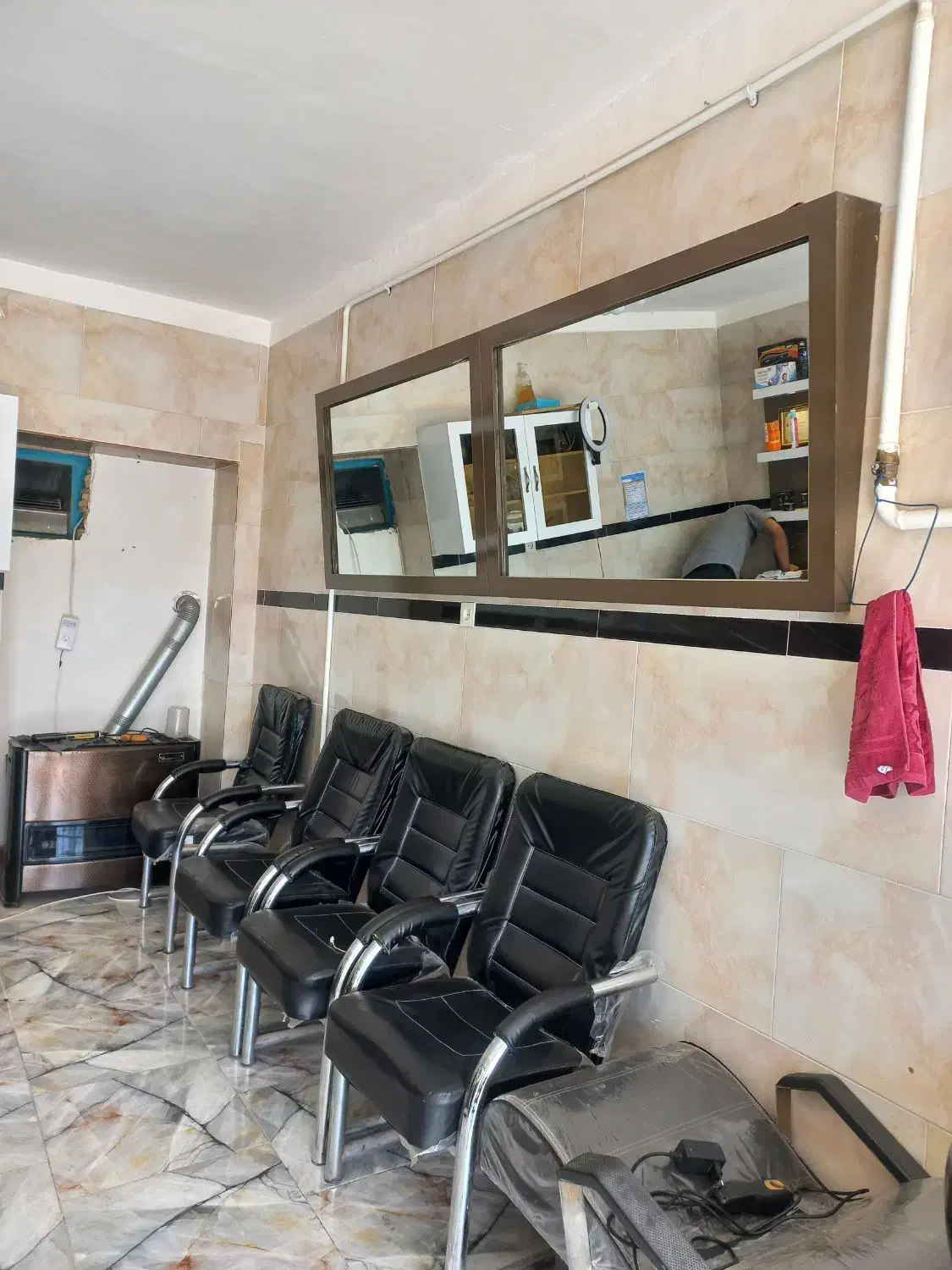 ۲ عدد آینه بسیار تمیز با قاب MDF|آینه|فردوس (خراسان), |دیوار