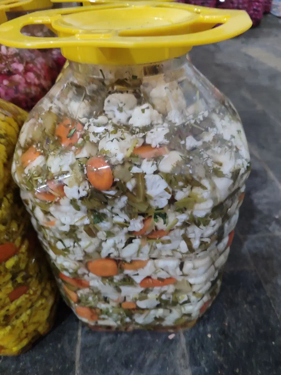 ترشی|خوردنی و آشامیدنی|باسمنج, |دیوار