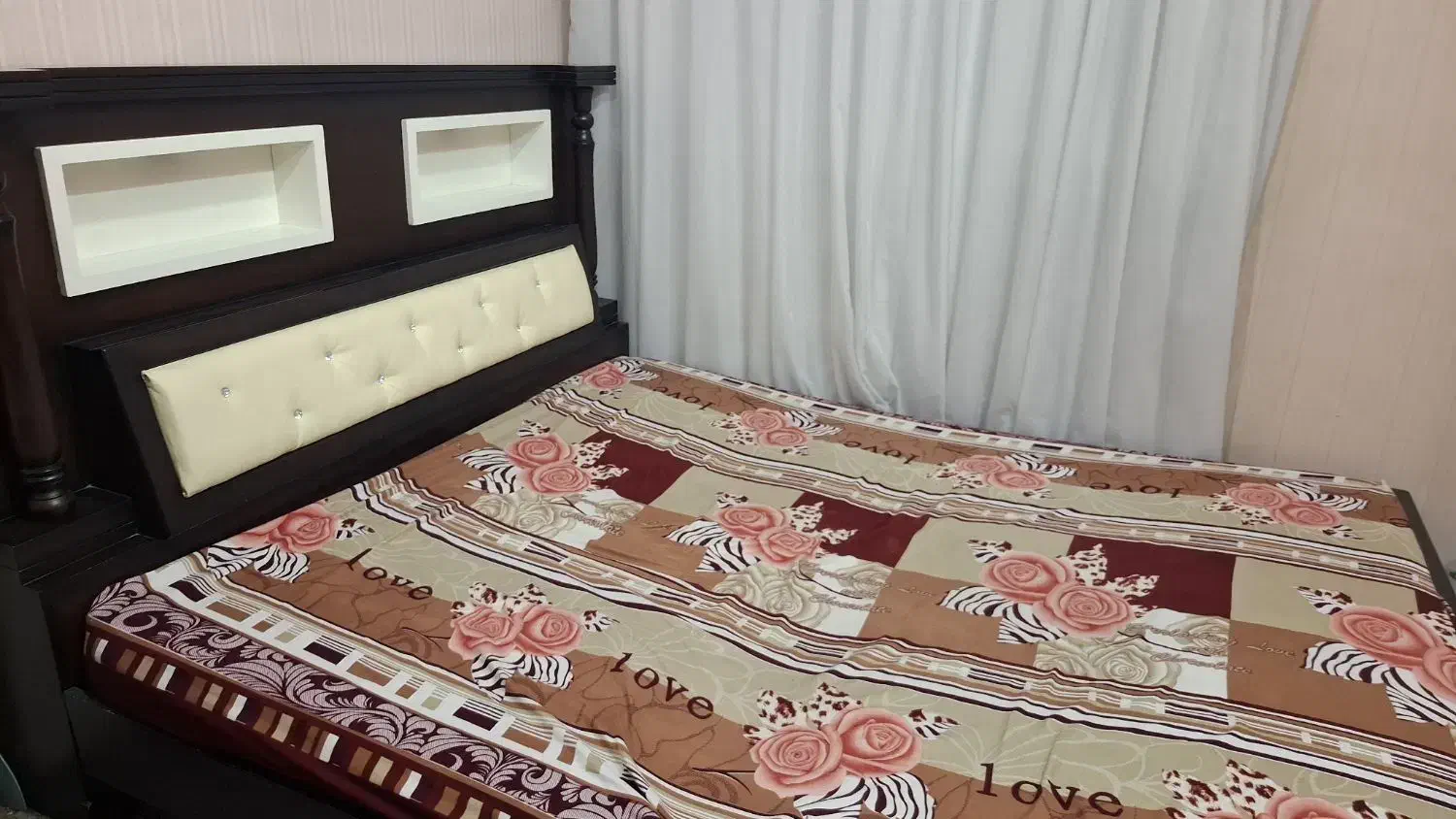 تخت دو نفره|تخت و سرویس خواب|مشهد, کلاهدوز|دیوار