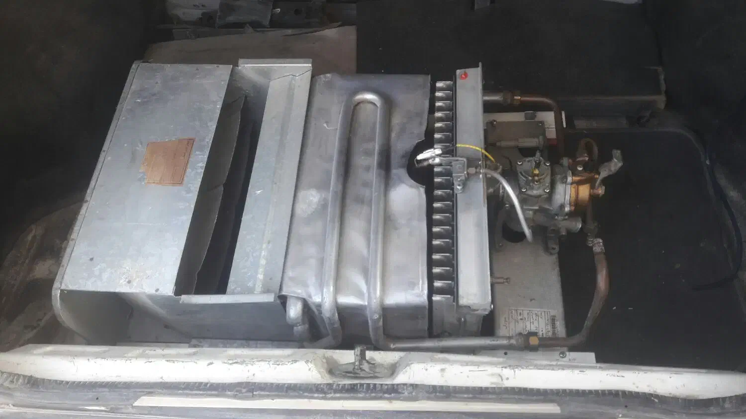 ابگرمکن سوزان|آبگرمکن، پکیج، شوفاژ|تیکمه داش, |دیوار