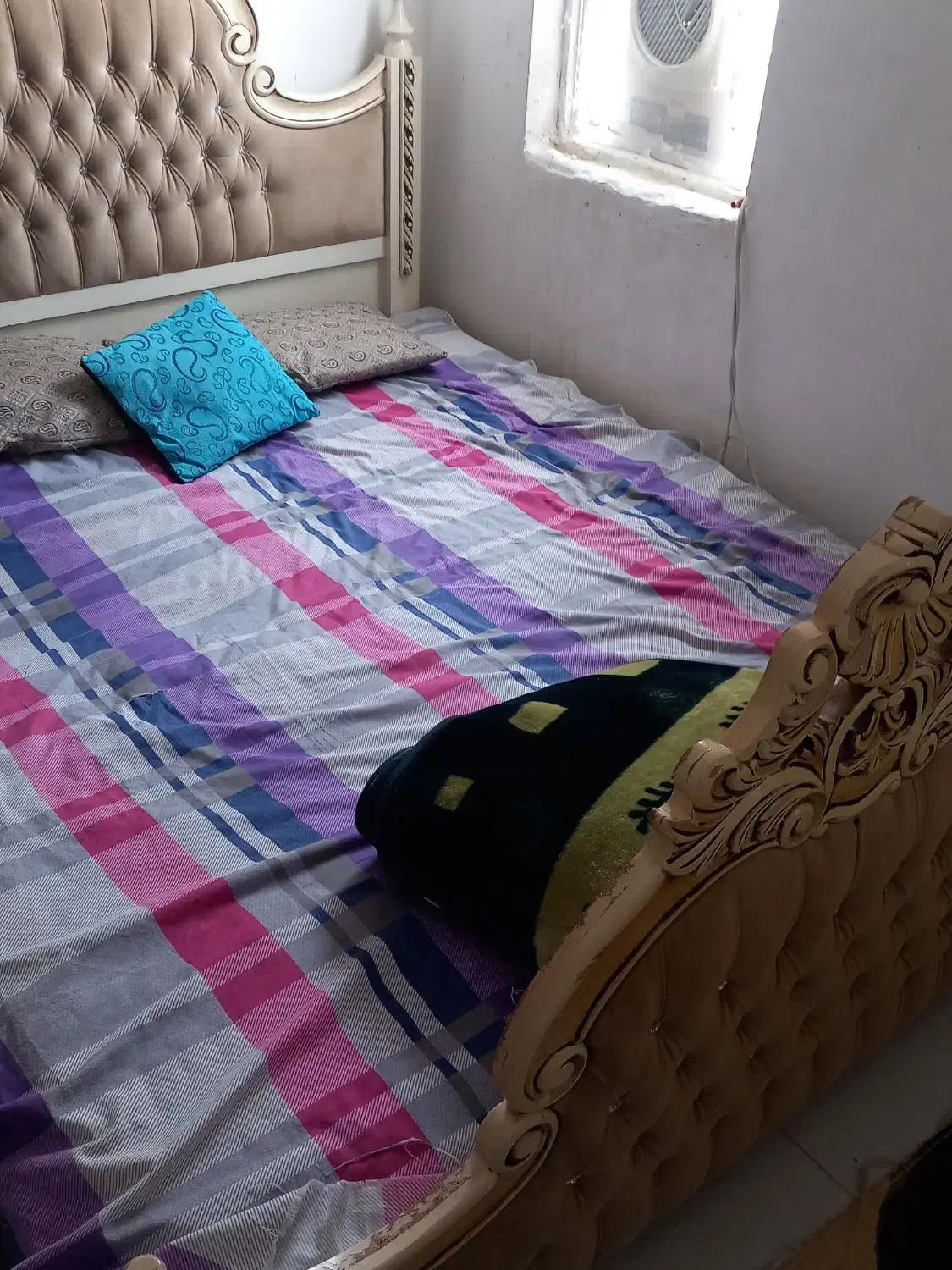 فروش فوری به علت کمبودجا|تخت و سرویس خواب|گلبهار, شهر جدید گلبهار|دیوار