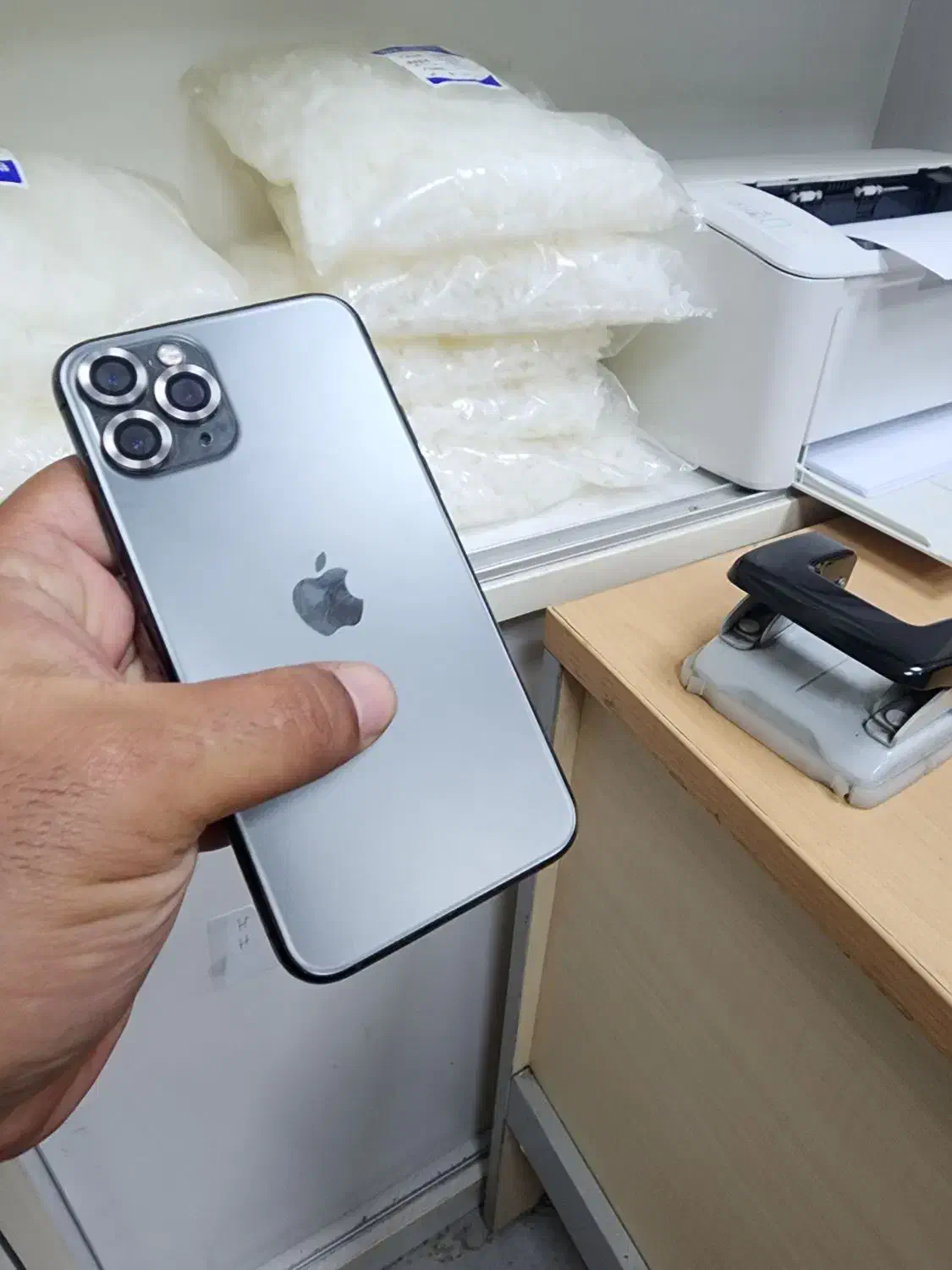 iphone 11 pro|موبایل|تهران, نارمک|دیوار