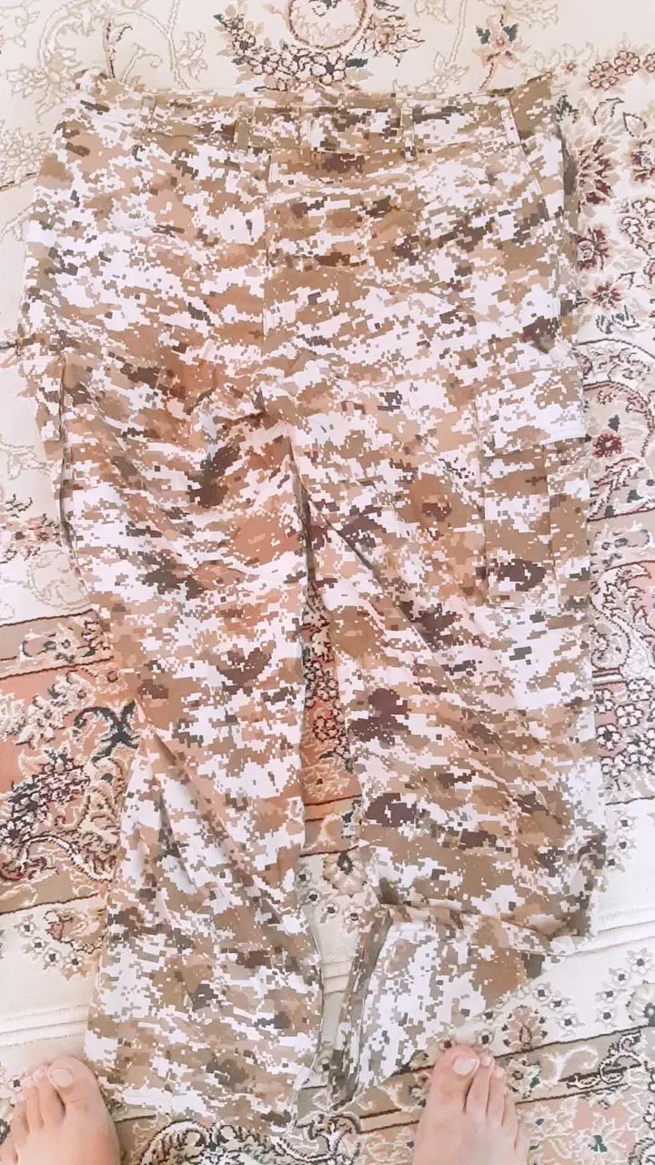 ست لباس نظامی شطرنجی و پوتین و کلاه آفتاب گیر|کیف، کفش، کمربند|زابل, |دیوار