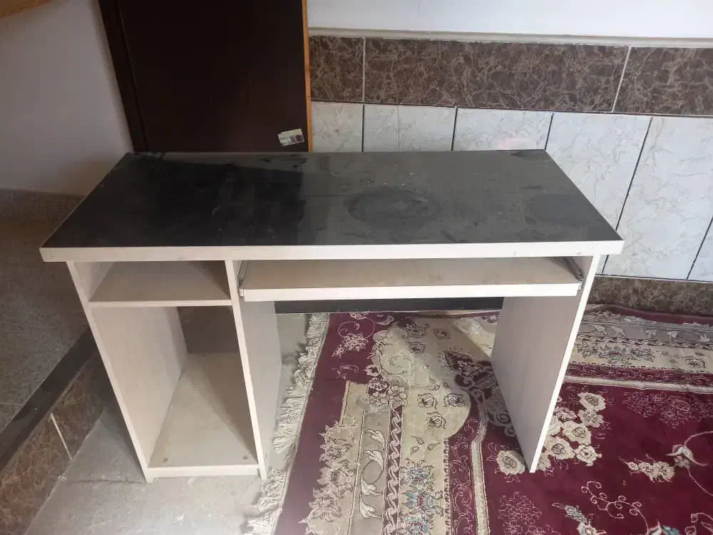 فروش چندتیکه وسایل میزکامپیوتر کباب پز قفسه مغازه|میز تحریر و کامپیوتر|ساوه, |دیوار