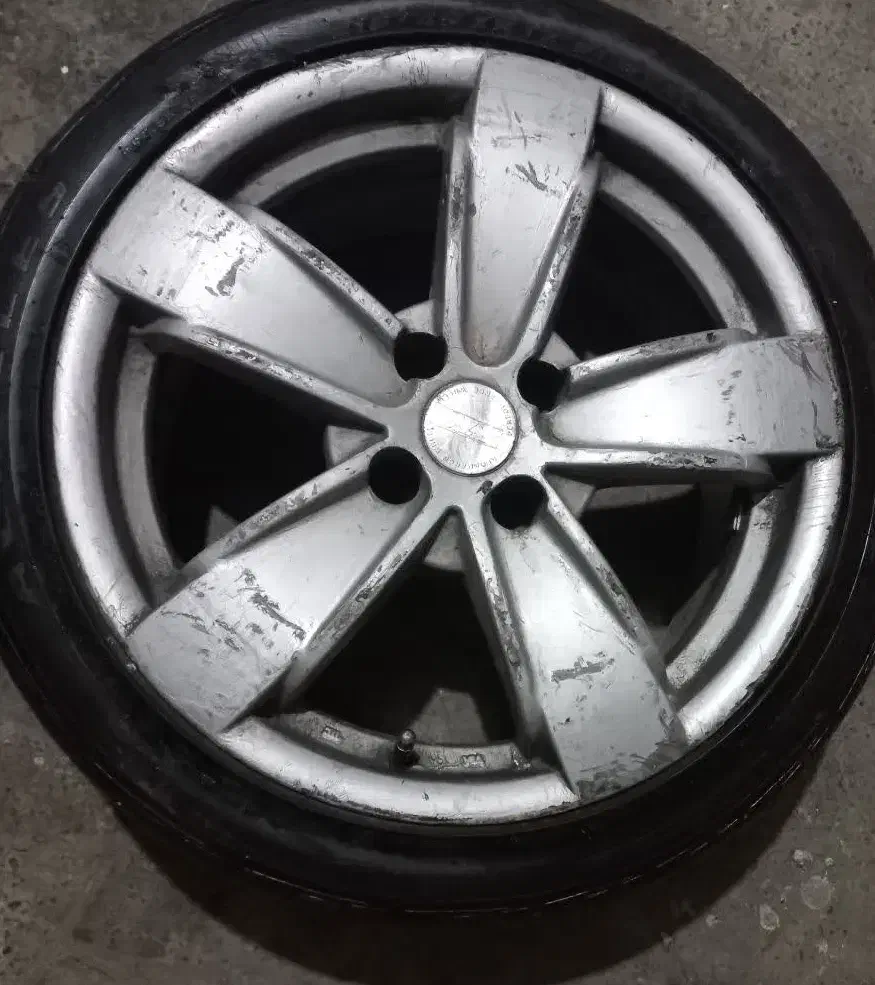 رینگ و لاستیک اسپرت|قطعات یدکی و لوازم جانبی|فردیس, منظریه|دیوار