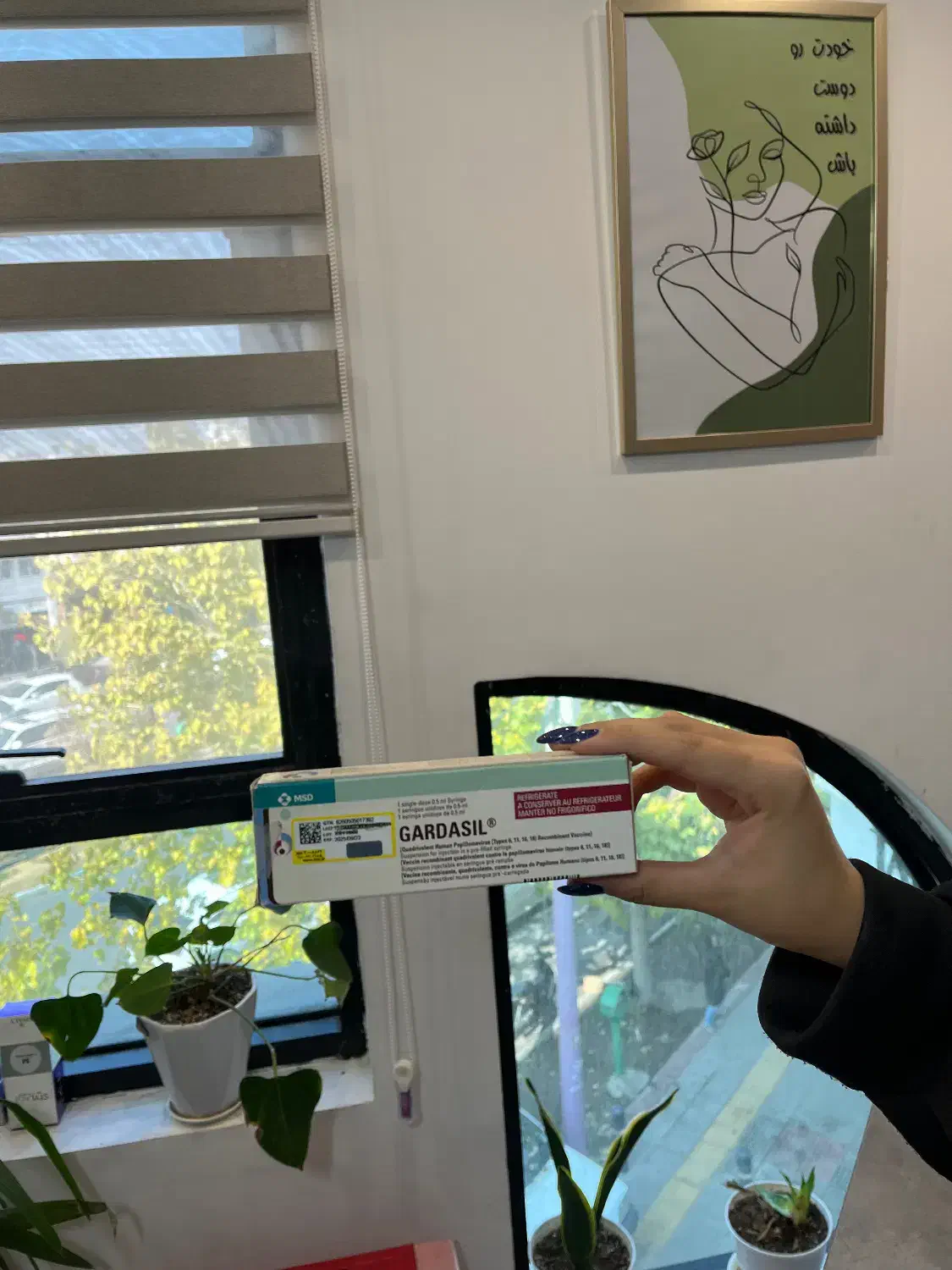 نیازمند پزشک با پروانه در لوکیشن لوکس و خوش جا|استخدام درمانی، زیبایی، بهداشتی|اصفهان, حسین‌آباد|دیوار