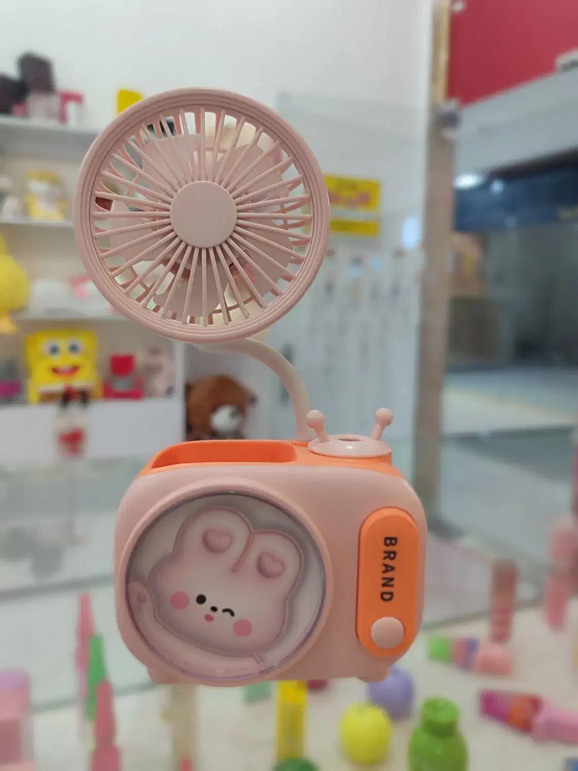 پنکه شارژی|پنکه و تصفیه‌کنندهٔ هوا|گلبهار, شهر جدید گلبهار|دیوار