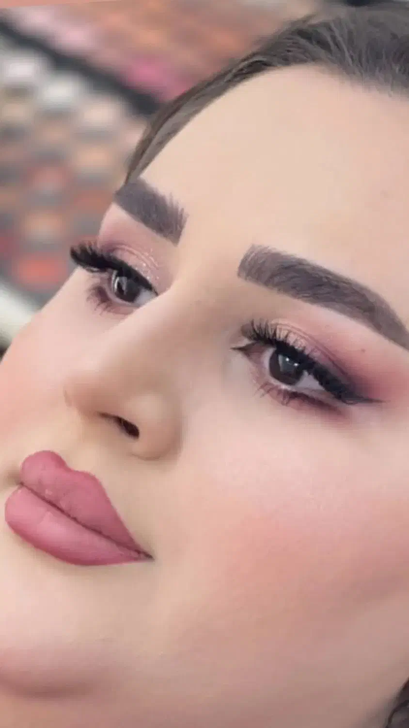 میکاپ وشنیون|خدمات آرایشگری و زیبایی|سقز, |دیوار