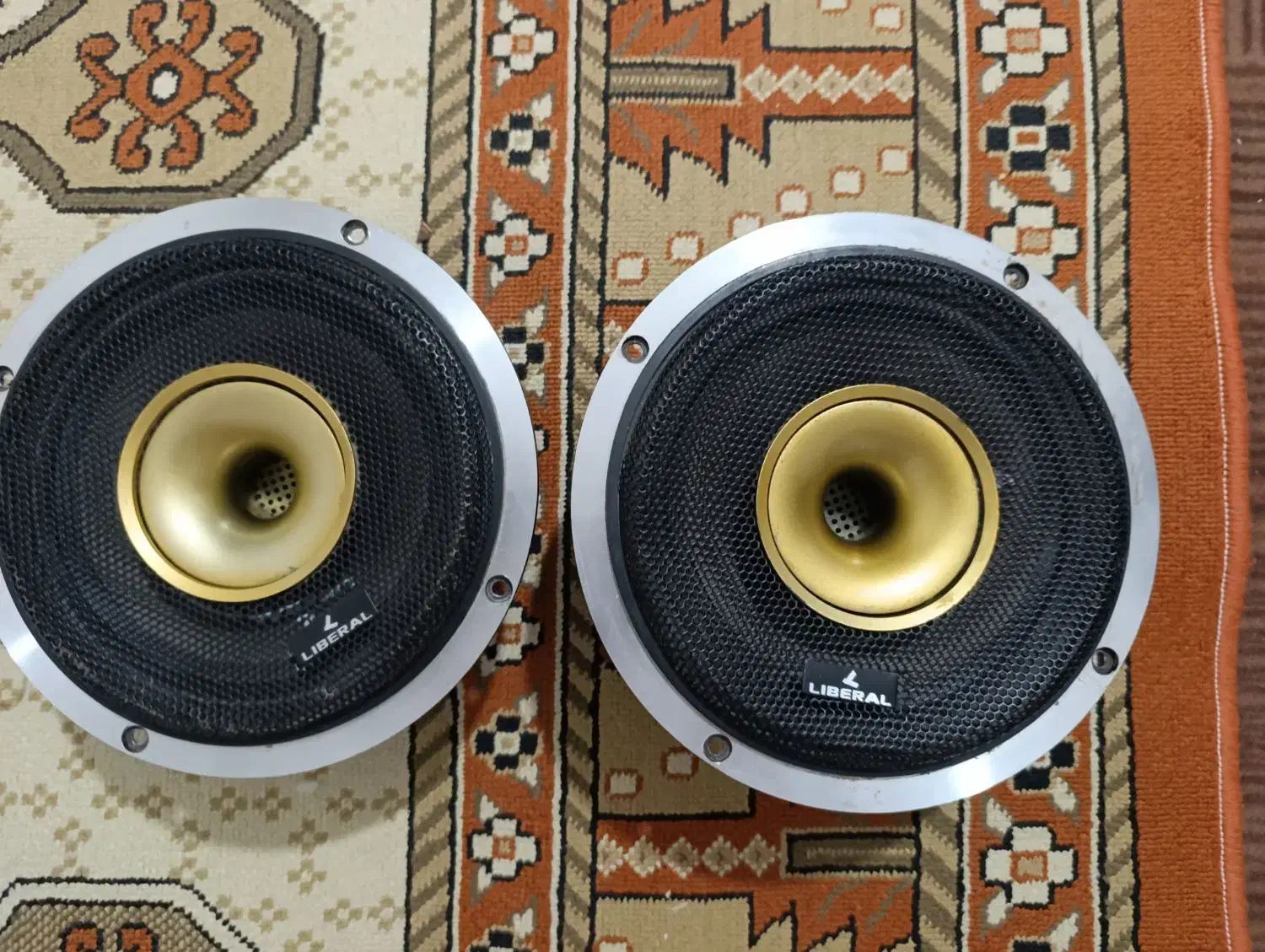 سیستم صوتی|صوتی و تصویری|اقبالیه, |دیوار