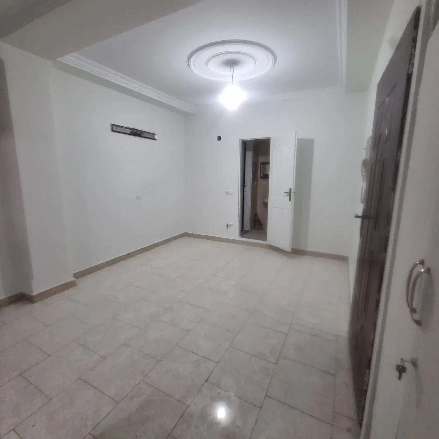 42 متر ط1 / تک واحدی /تخلیه /فلاح سجاد شمالی