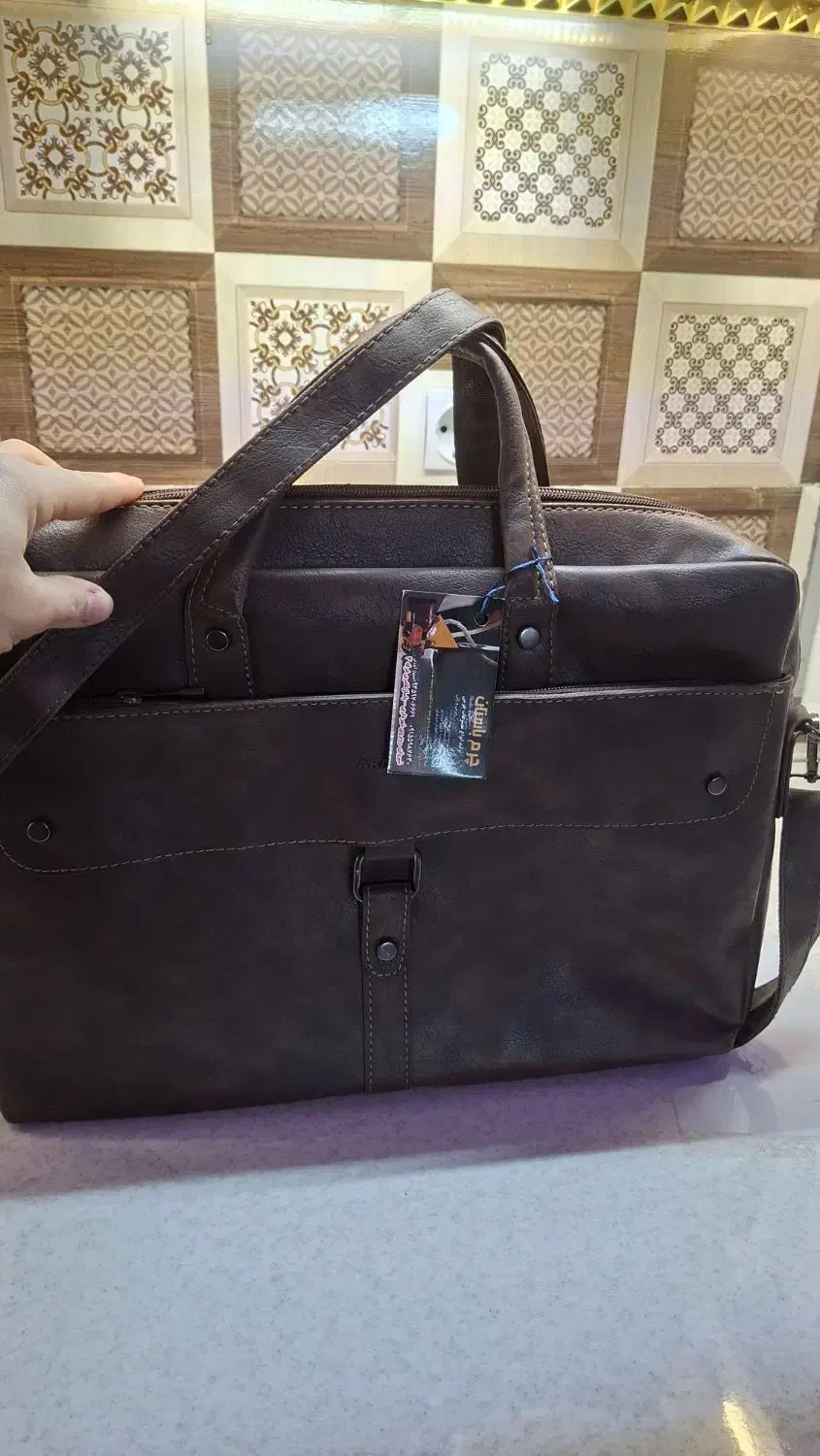 کیف|کیف، کفش، کمربند|شیروان (خراسان), |دیوار