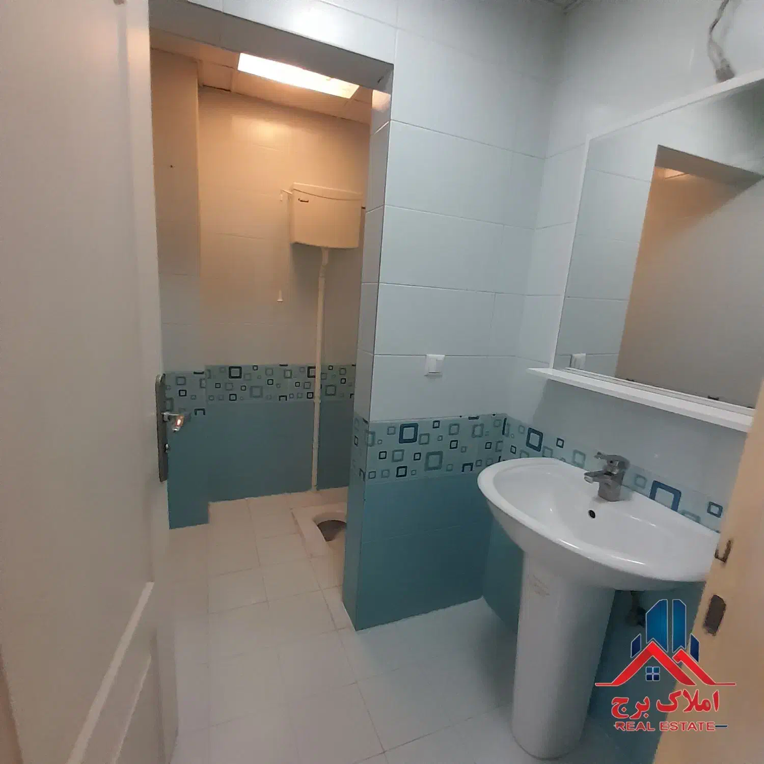 *شهرک چشمه ۱۲۵متر ۲خ ۲تراس ۲انباری طبقه آخر برج*