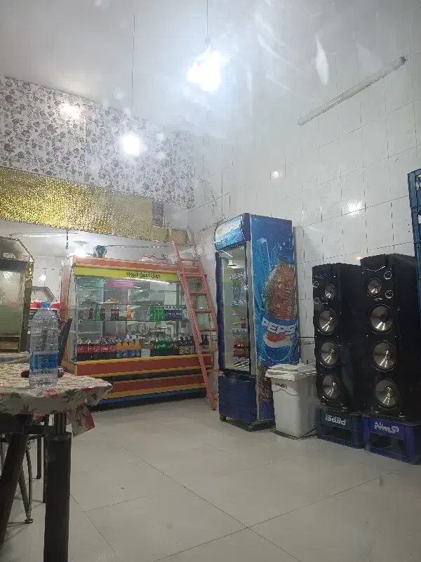 ساندویچی واگذاری|کافی‌شاپ و رستوران|زبرخان, |دیوار