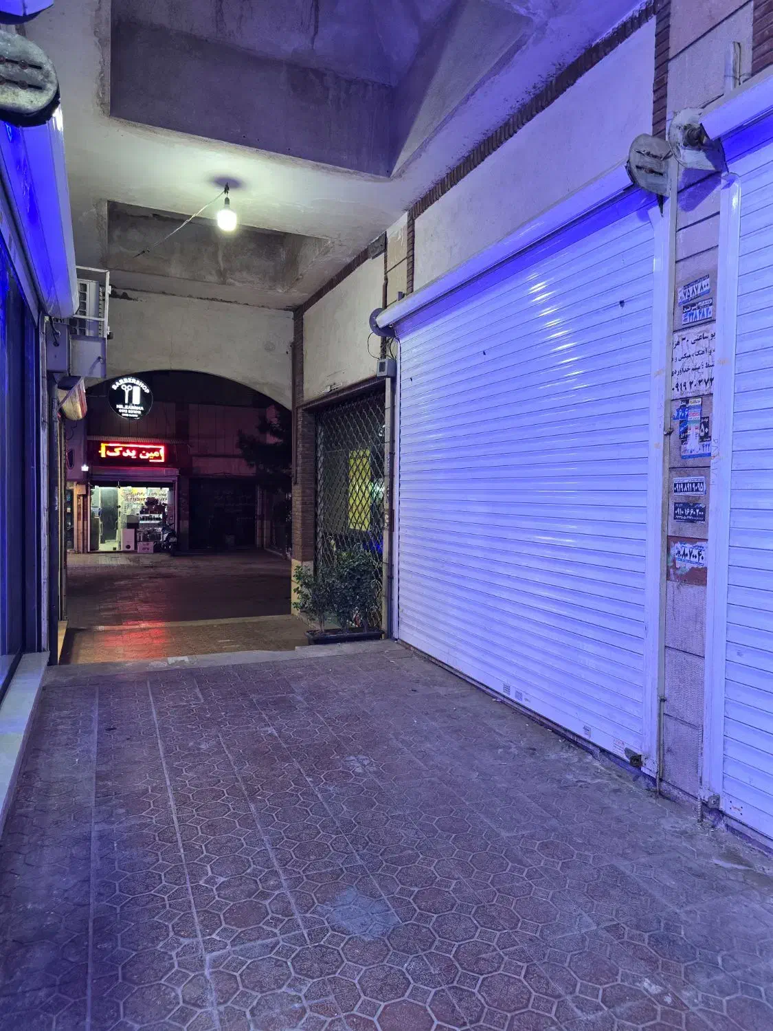 اجاره مغازه تجاری ۱۲ متری ، چهارراه خورشید|اجارهٔ مغازه و غرفه|پرند, فاز ۲|دیوار