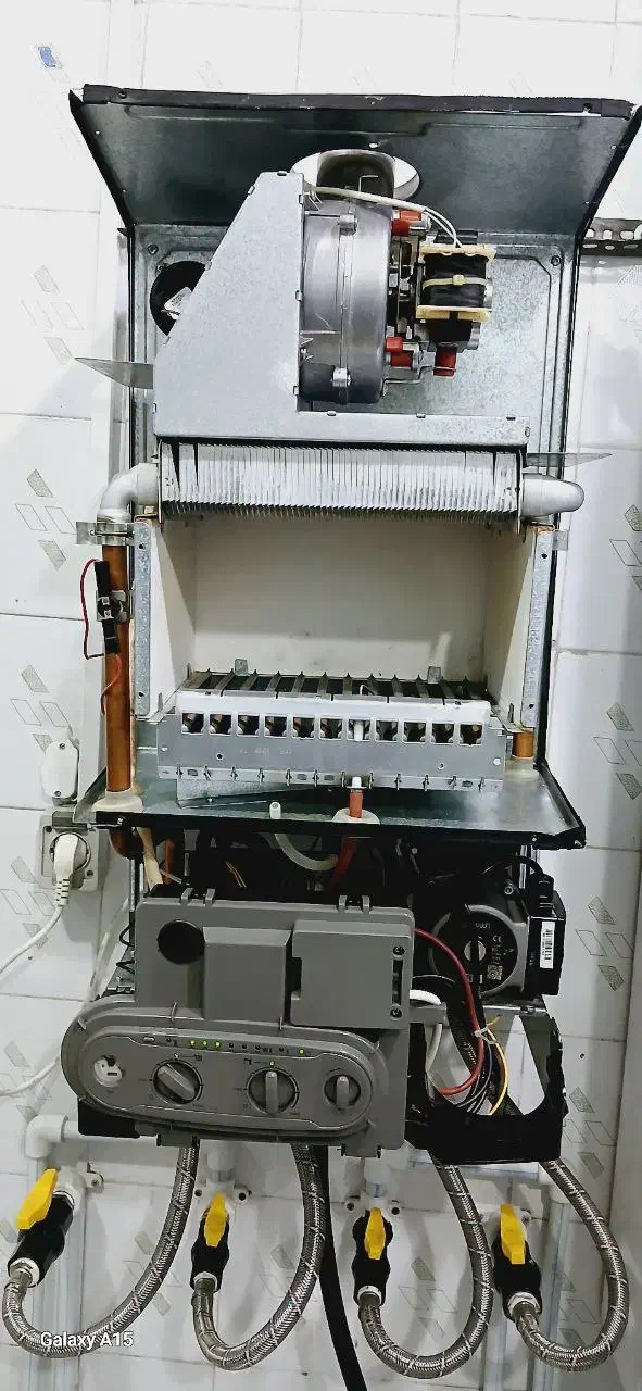 نصب ، سرویس و تعمیر انواع پکیج و ابگرمکن|خدمات پیشه و مهارت|صدرا-فارس, فاز ۱|دیوار