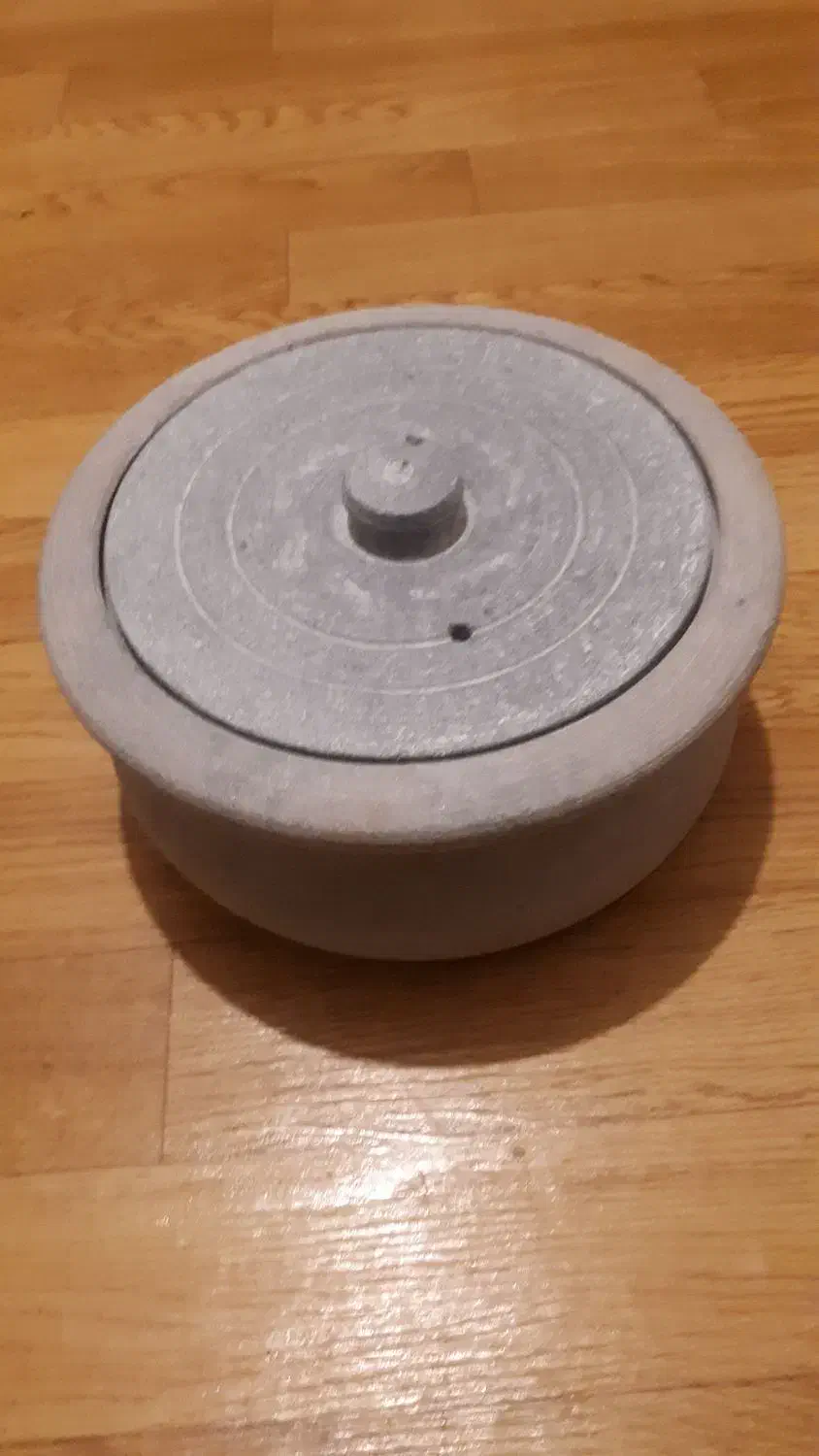 دیگ سنگی|ظروف پختوپز|رشت, خمیران زاهدان|دیوار