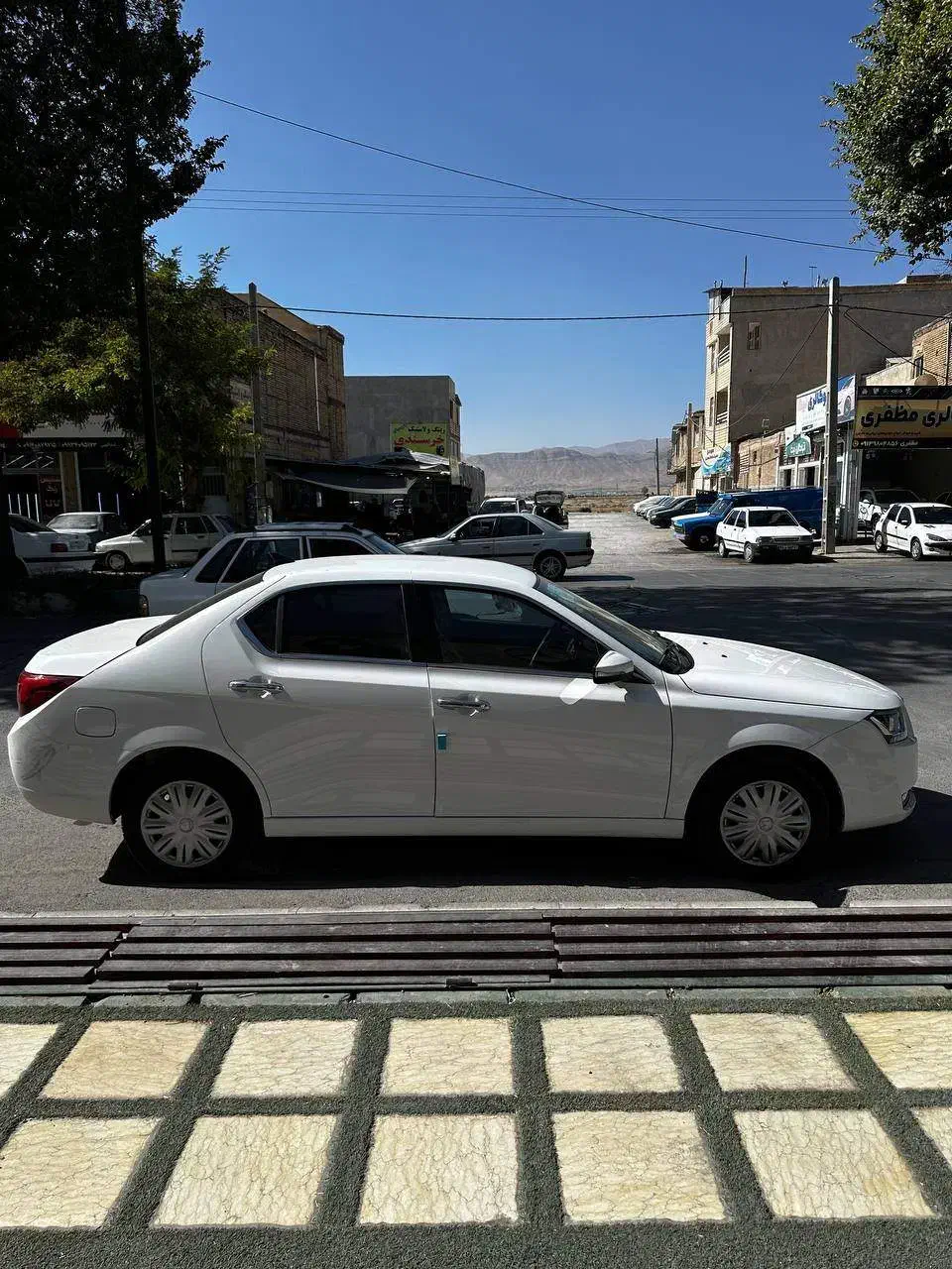 دنا شش دنده 404 سفید|خودرو سواری و وانت|شهرکرد, |دیوار