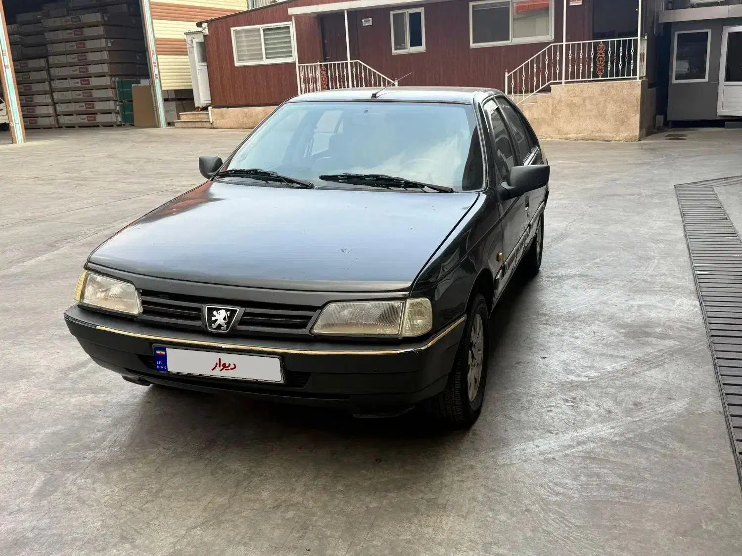 پژو ۴۰۵ مشکی مدل ۸۳|خودرو سواری و وانت|فریدون‌کنار, |دیوار