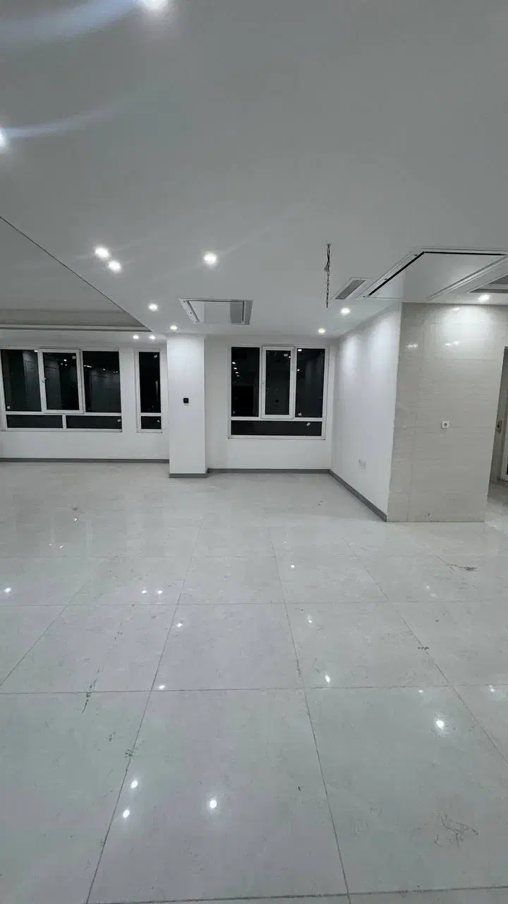 آپارتمان شخصی ساز ۲۱۰ متری کلید نخورده / صفائیه|فروش آپارتمان|یزد, |دیوار