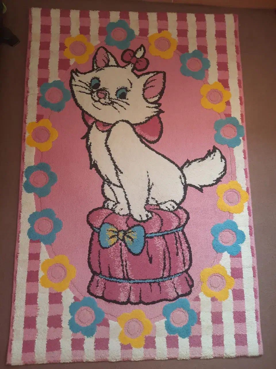 ۲عدد فرش فانتزی|فرش|آستانه اشرفیه, |دیوار