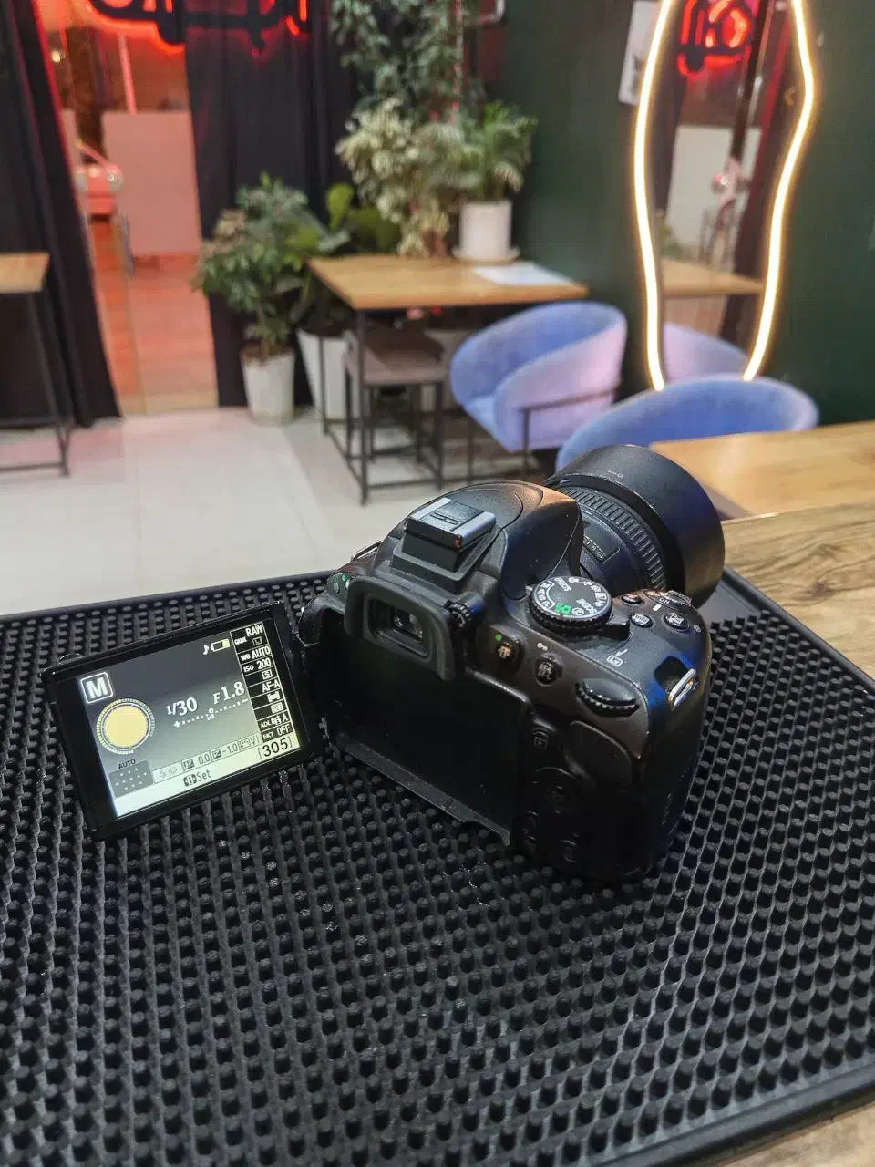 دوربین نیکون|دوربین عکاسی و فیلمبرداری|کاشمر, |دیوار