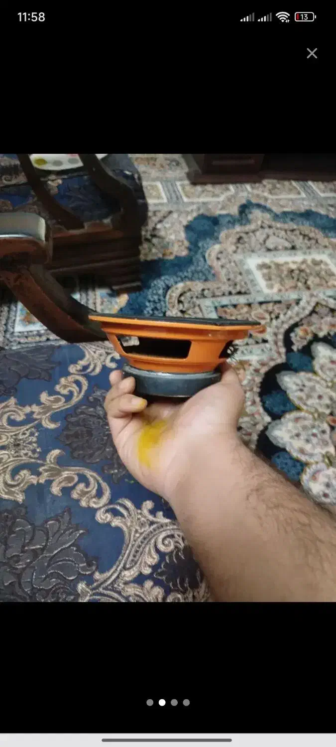 یک میدرنج با یک جفت باند گرد|قطعات یدکی و لوازم جانبی|قم, پشت انبار نفت|دیوار