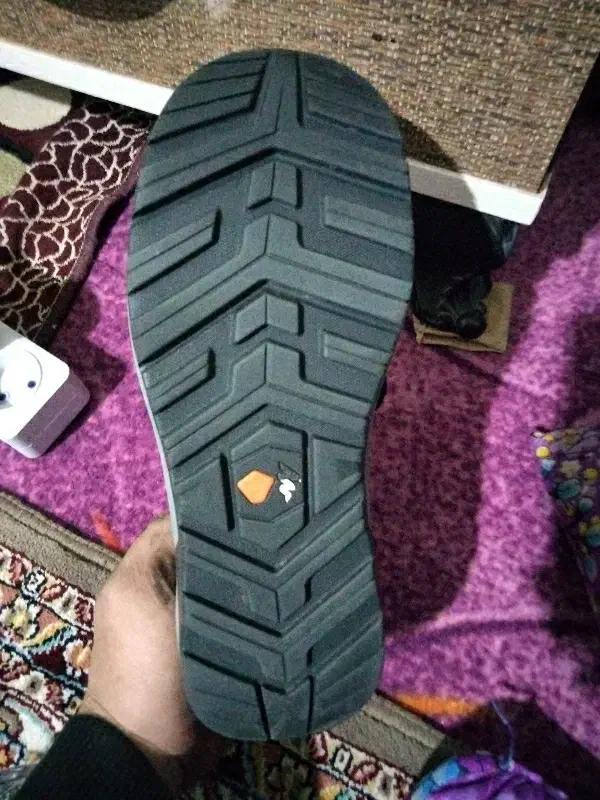 کفش زمستانی در حد نو.|کفش و لباس بچه|اردبیل, |دیوار