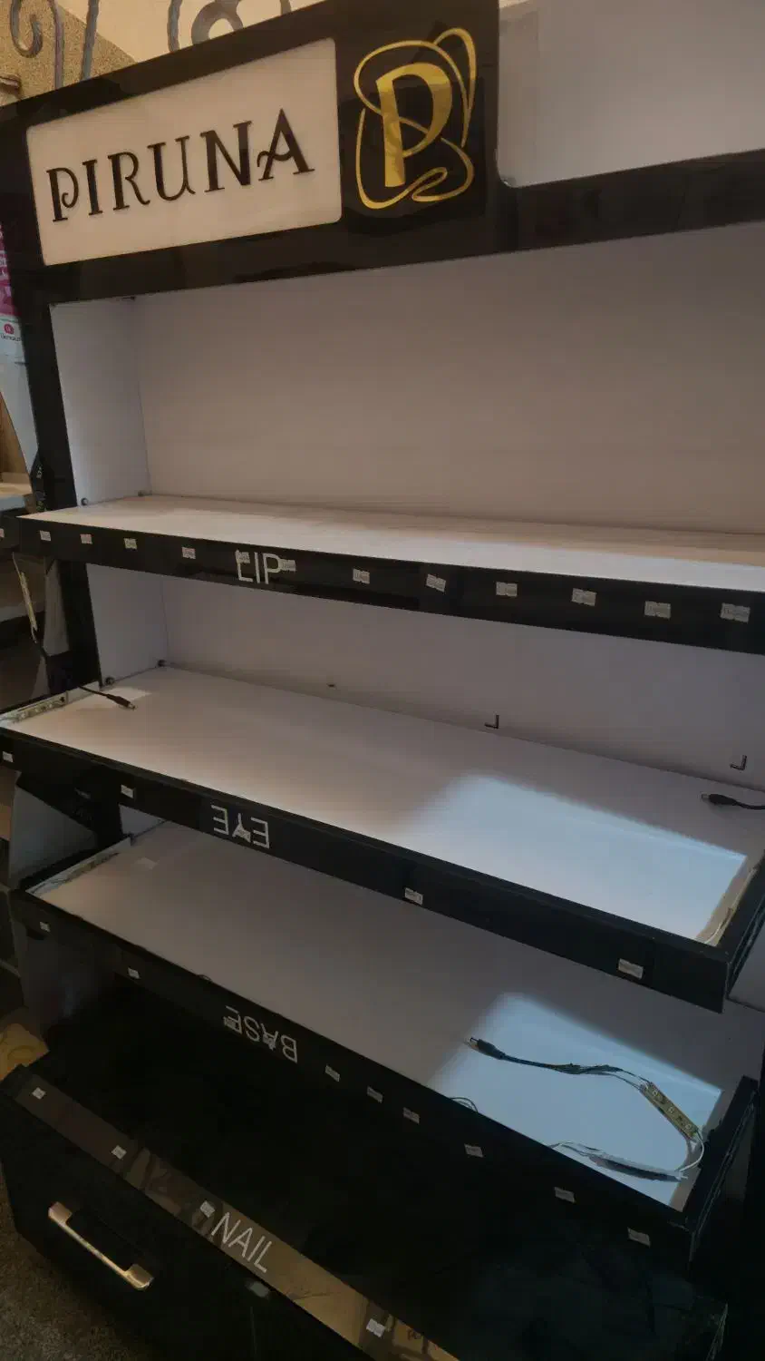 استند و ارشیپل لوازم ارایشی و بهداشتی|آرایشی، بهداشتی، درمانی|نیشابور, دارایی|دیوار