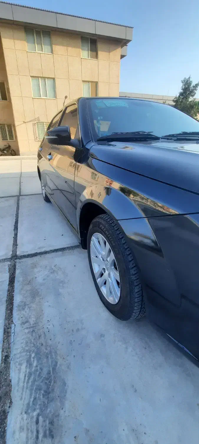 دنا 6 دنده|خودرو سواری و وانت|شیراز, پشم شیشه|دیوار