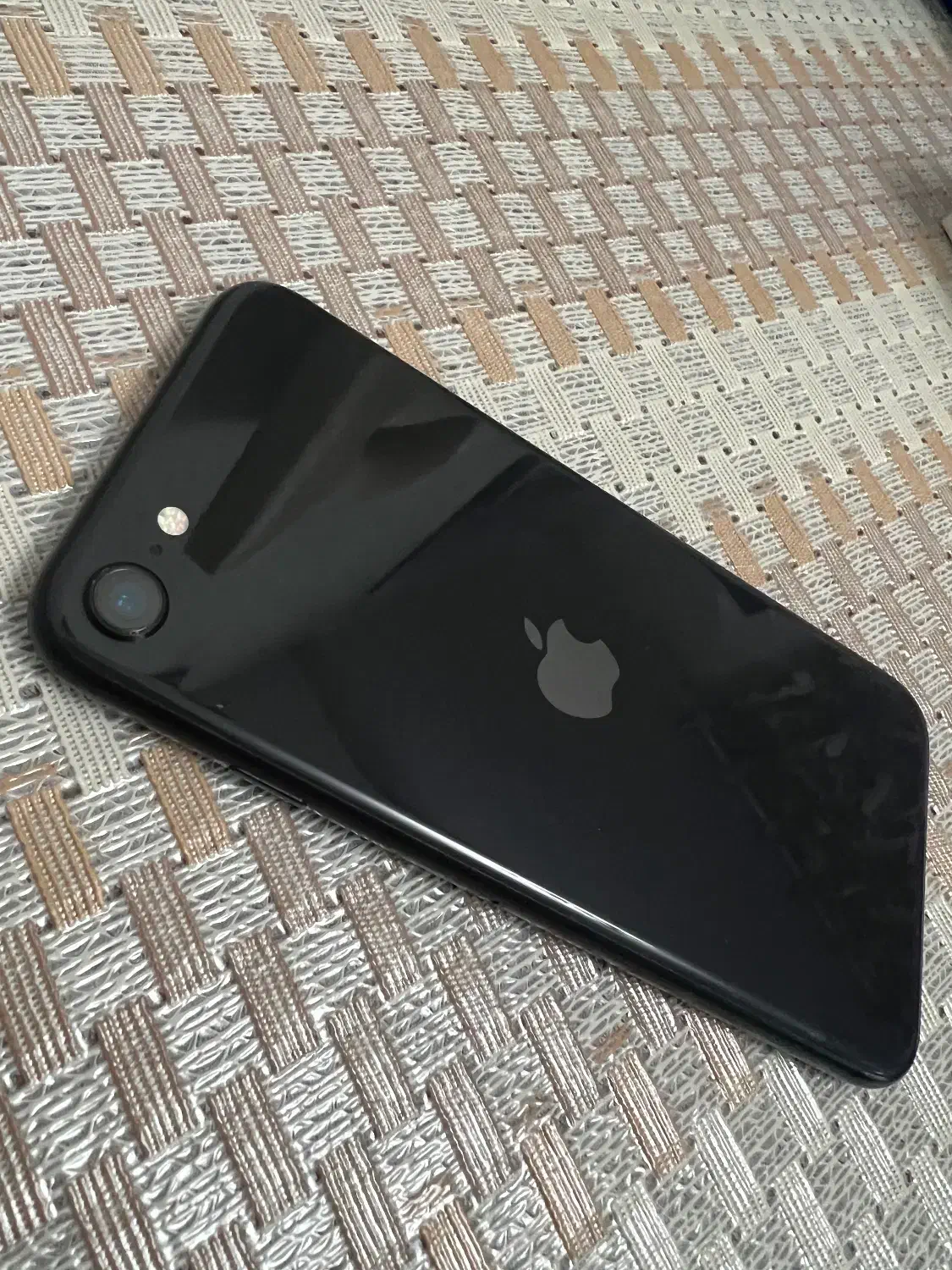 آیفون SE2020|موبایل|کرج, کوی امامیه|دیوار