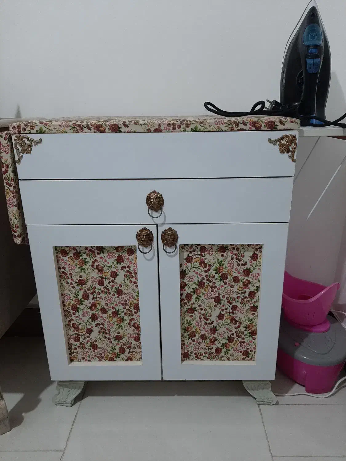 میز اتو|اتو و لوازم اتو|تاکستان, |دیوار