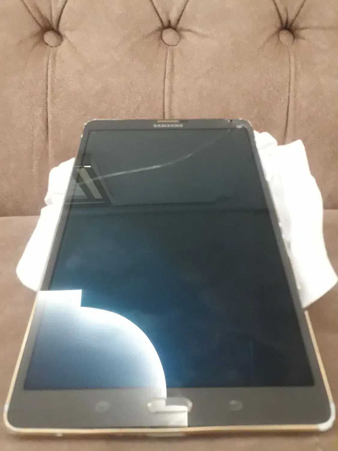 تبلت‌‌‌تب‌s|تبلت|مشهد, الهیه|دیوار