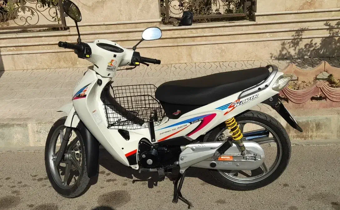 موتور ویو کویر در حد صفر|موتورسیکلت|شیراز, فرهنگ شهر|دیوار